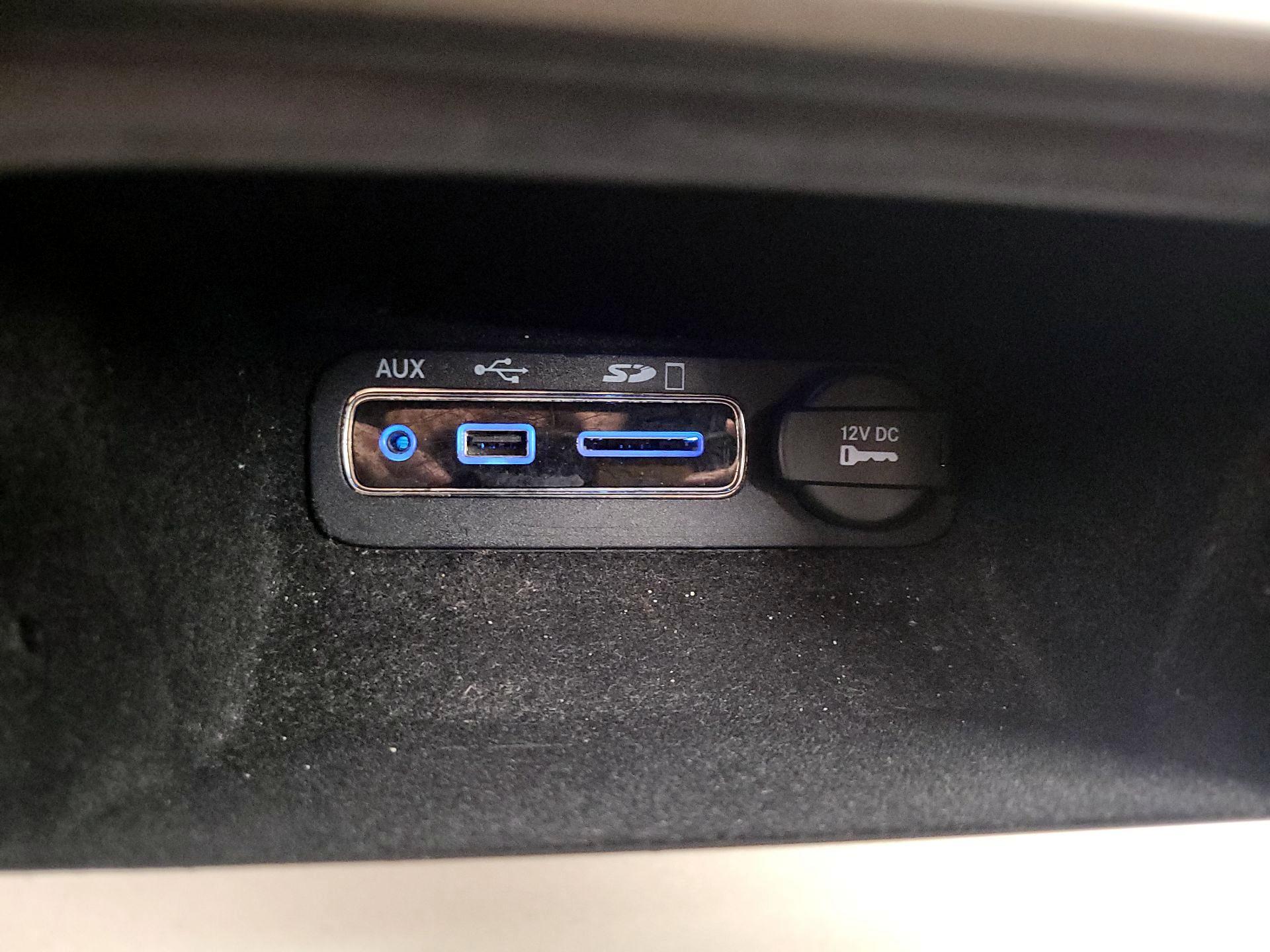 Thumbnail: 2015 Jeep Grand Cherokee - 19