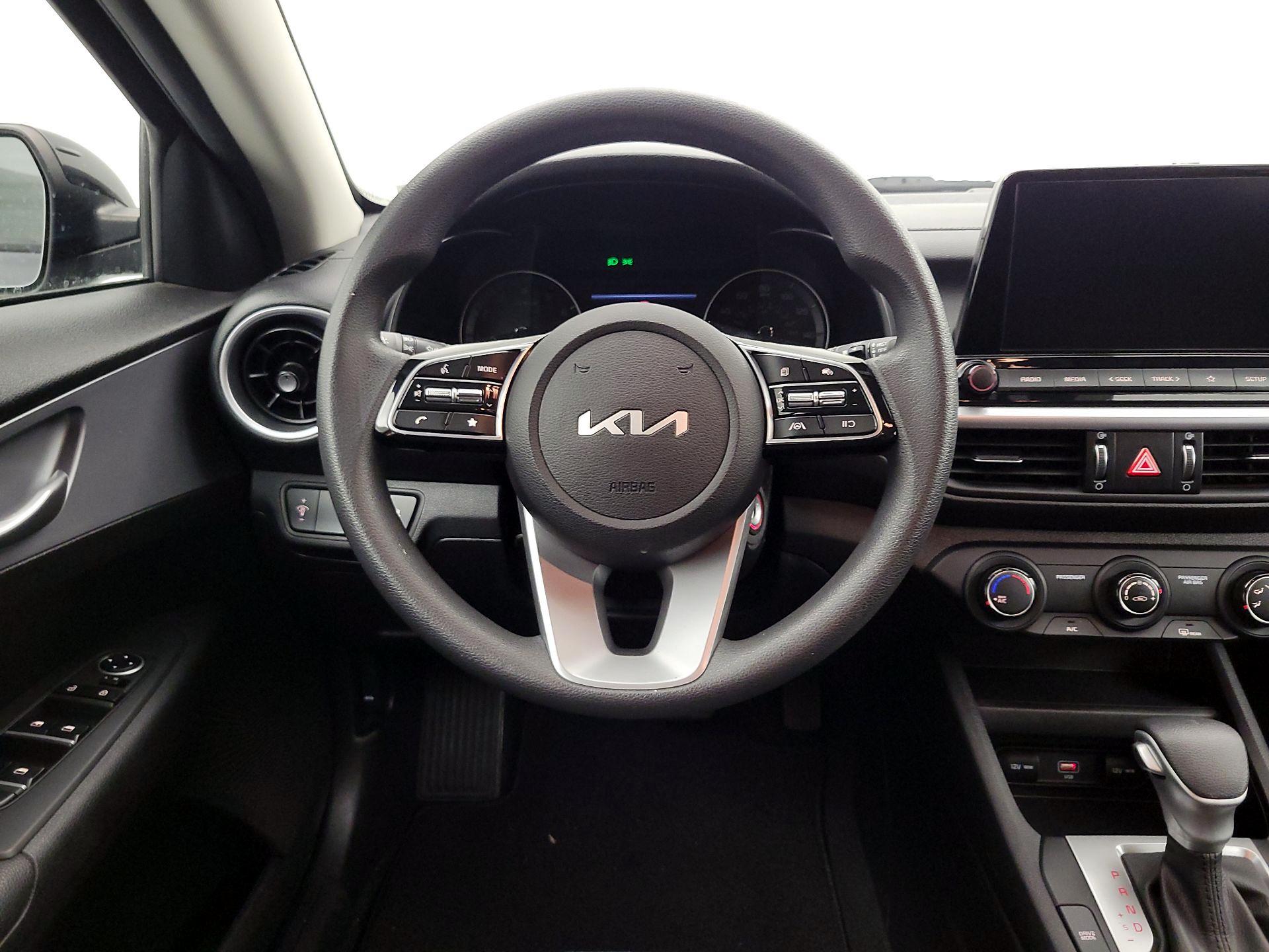 Thumbnail: 2023 Kia Forte - 10