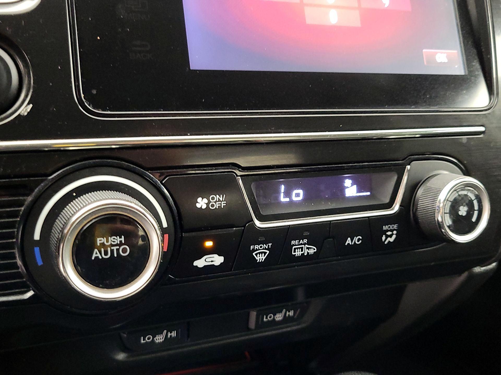 Thumbnail: 2015 Honda Civic - 16