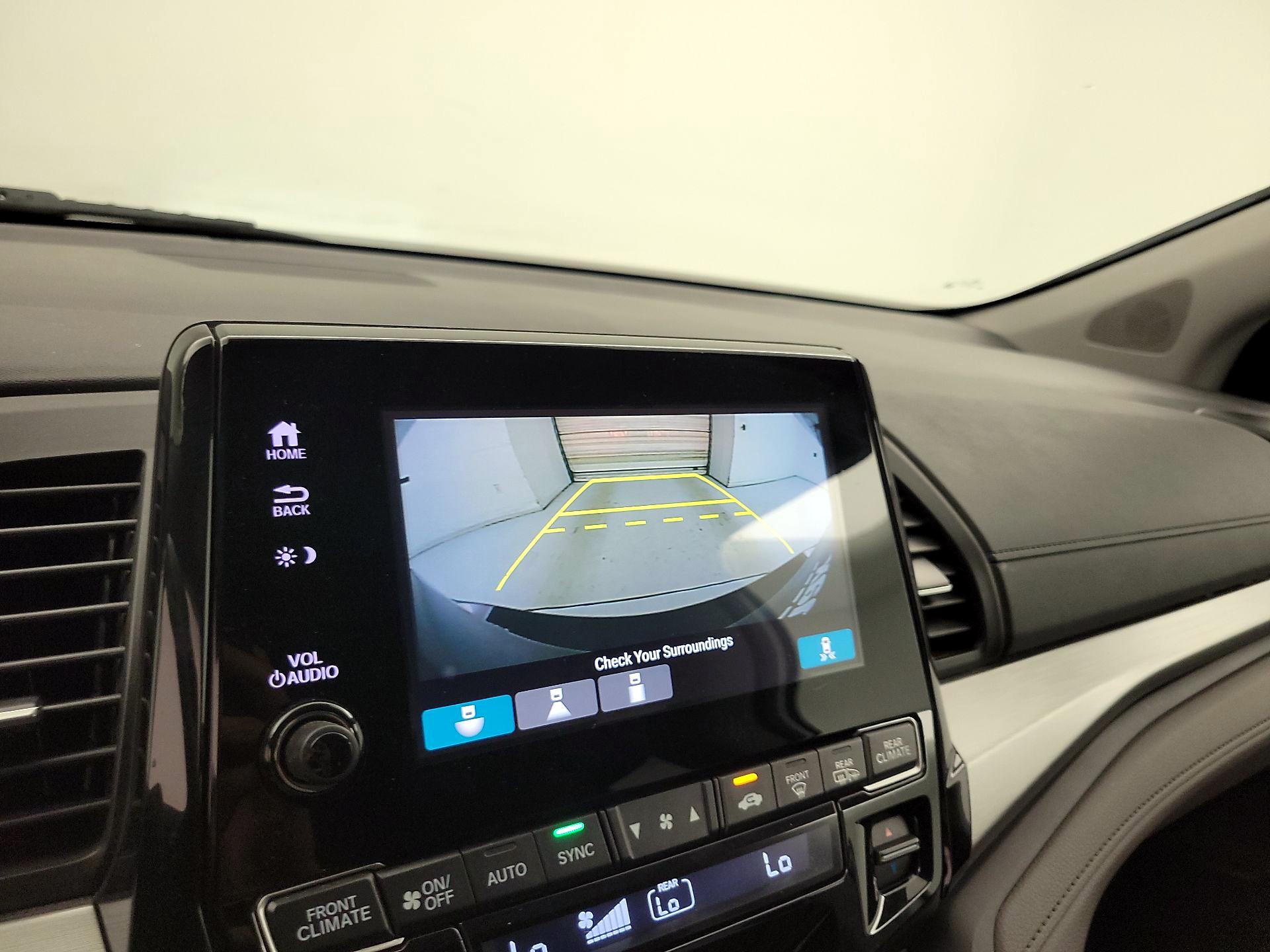 Thumbnail: 2019 Honda Odyssey - 14