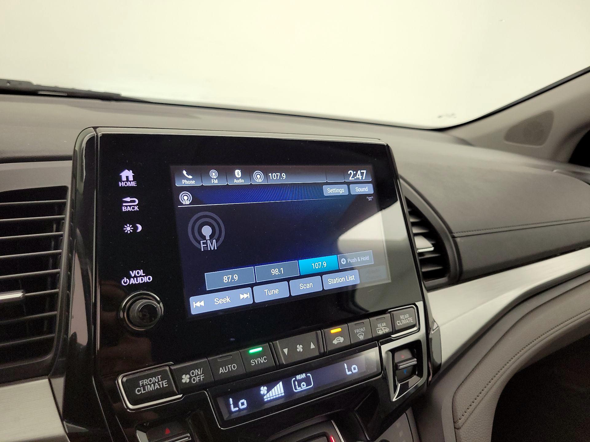 Thumbnail: 2019 Honda Odyssey - 15