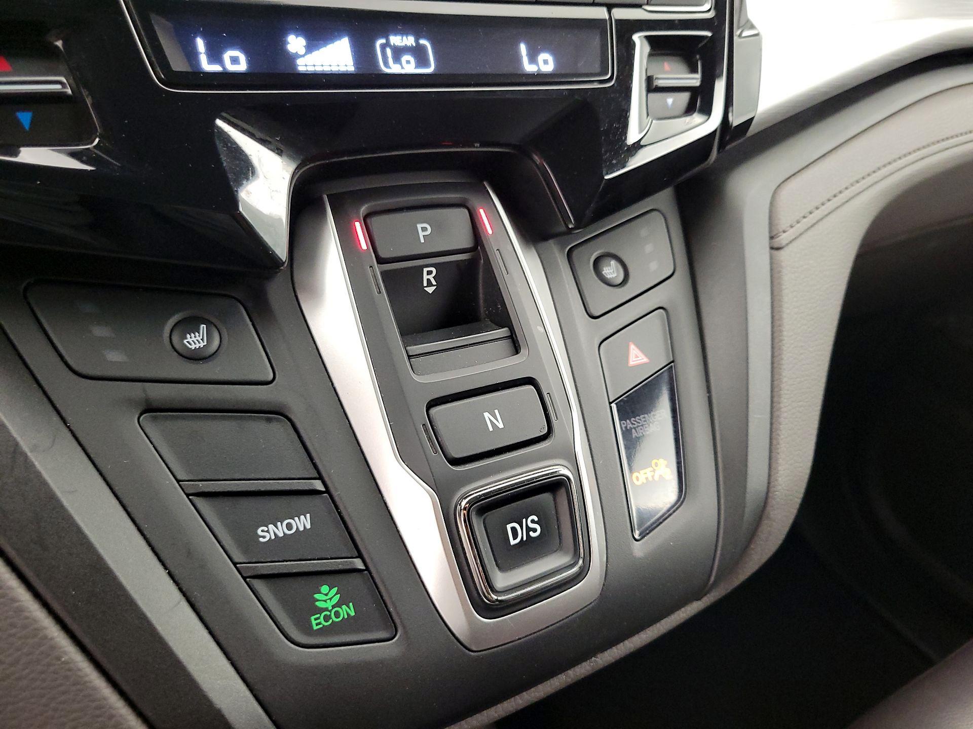 Thumbnail: 2019 Honda Odyssey - 17