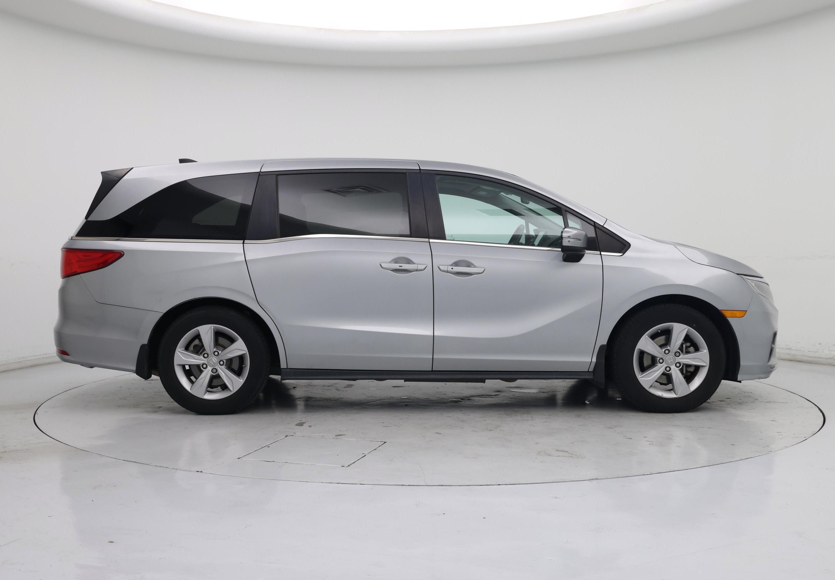 Thumbnail: 2019 Honda Odyssey - 7