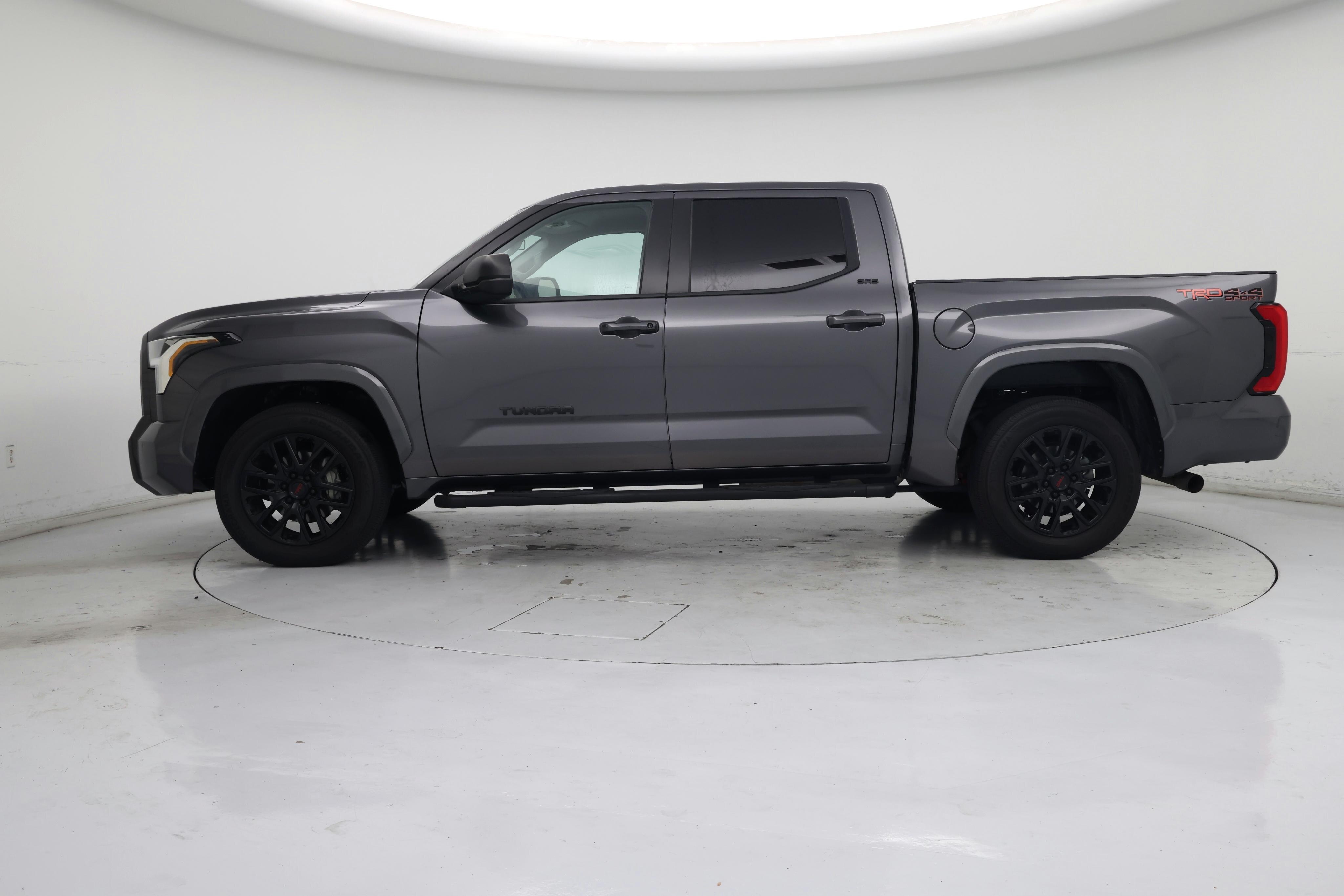 Thumbnail: 2024 Toyota Tundra - 3