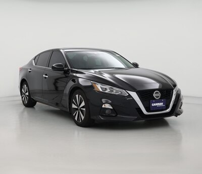 Black 2022 Nissan Altima SL