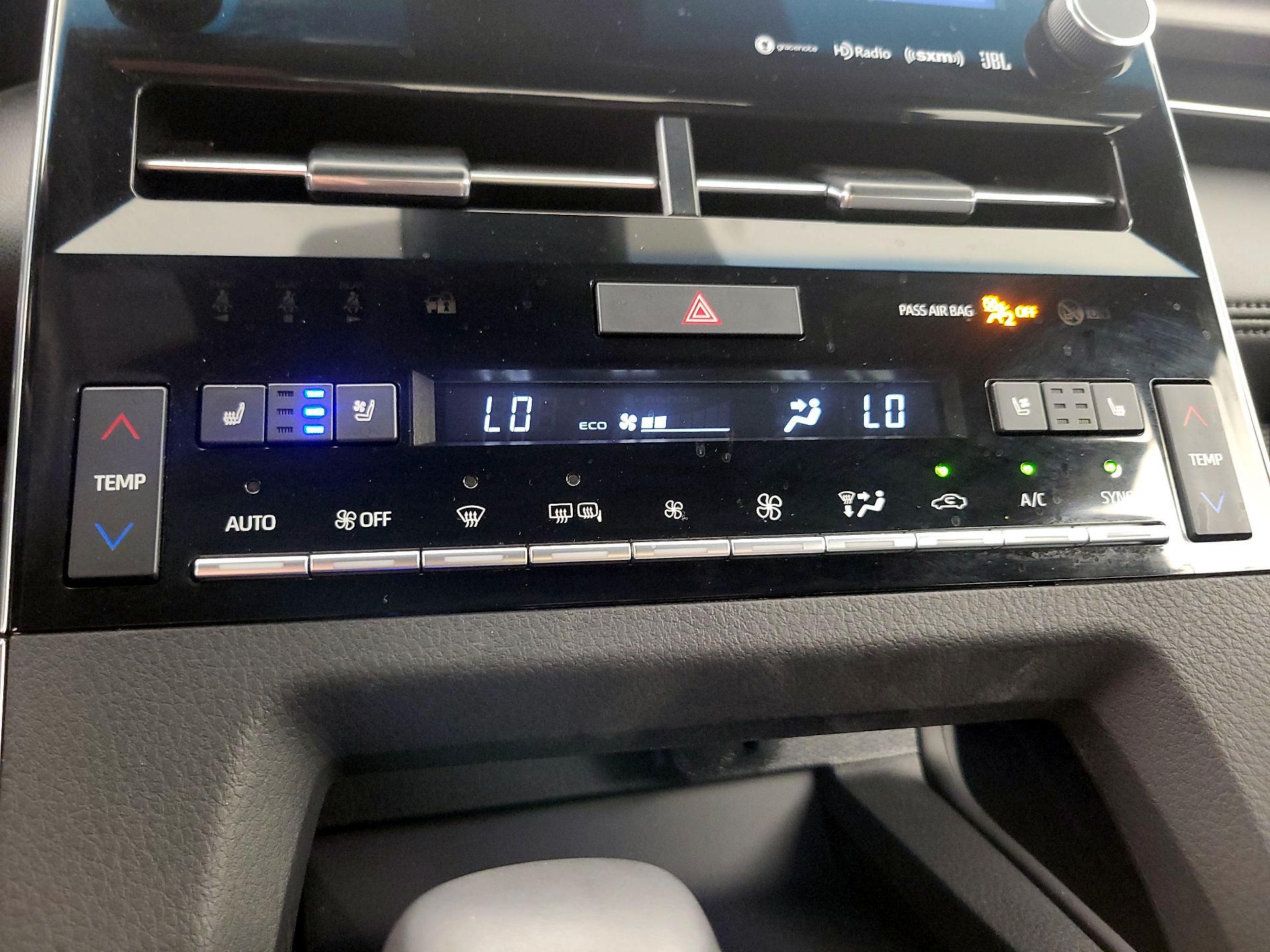 Thumbnail: 2021 Toyota Avalon - 17