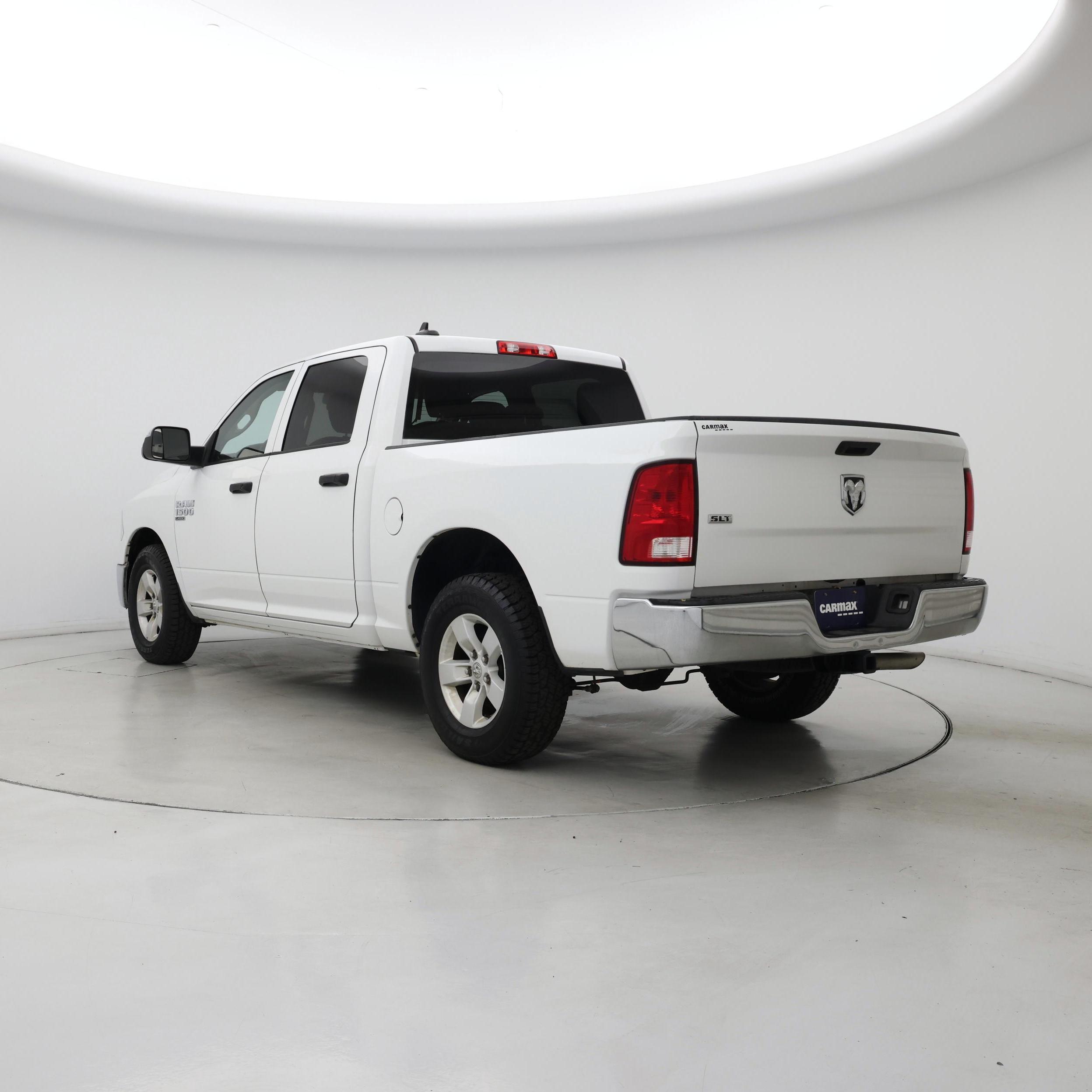 Thumbnail: 2022 RAM 1500 Classic - 2
