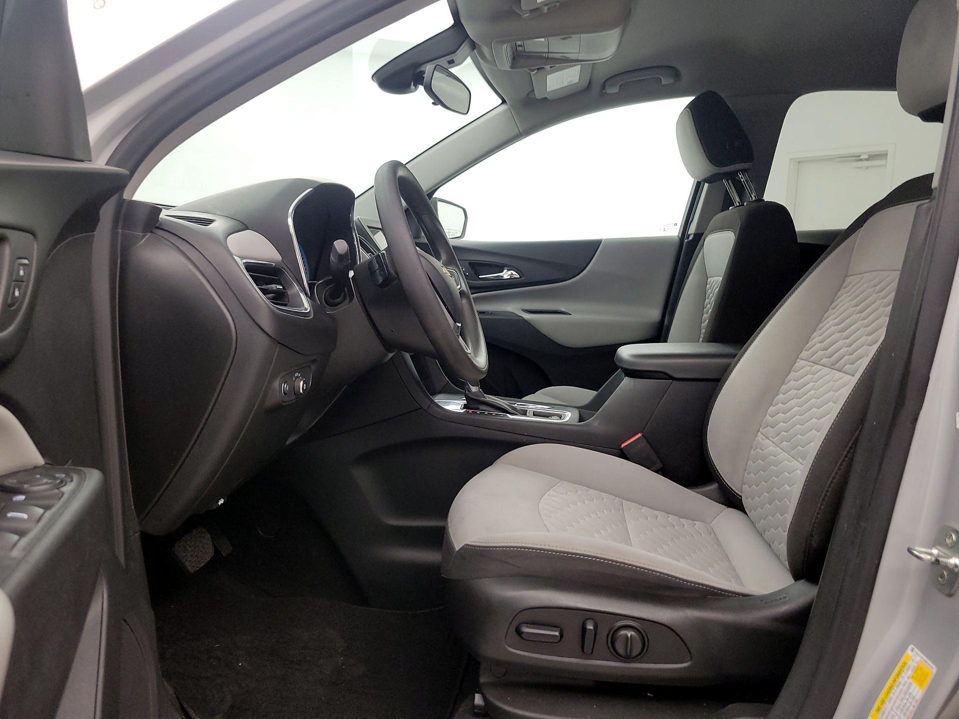 Thumbnail: 2021 Chevrolet Equinox - 11