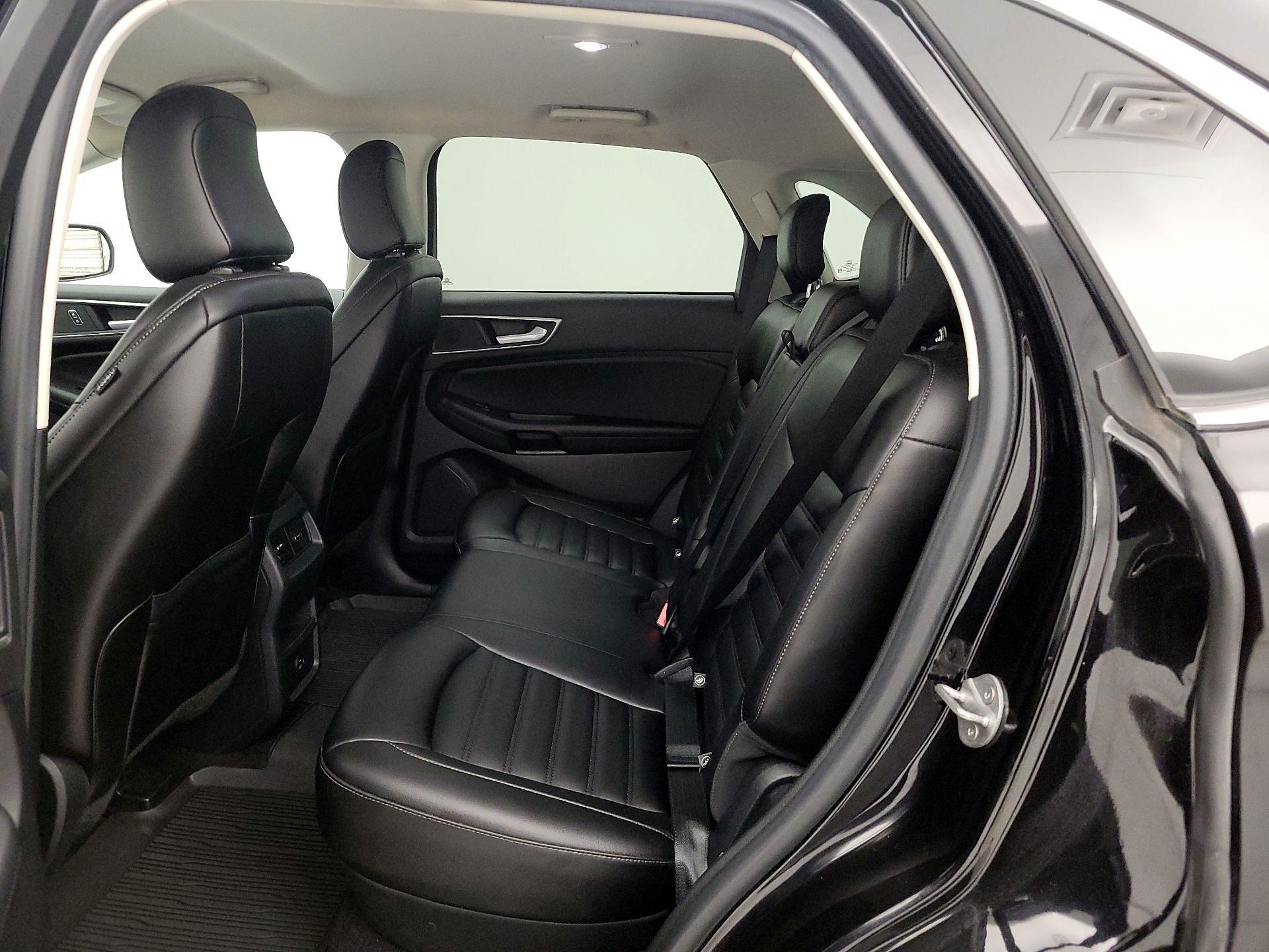 Thumbnail: 2021 Ford Edge - 19