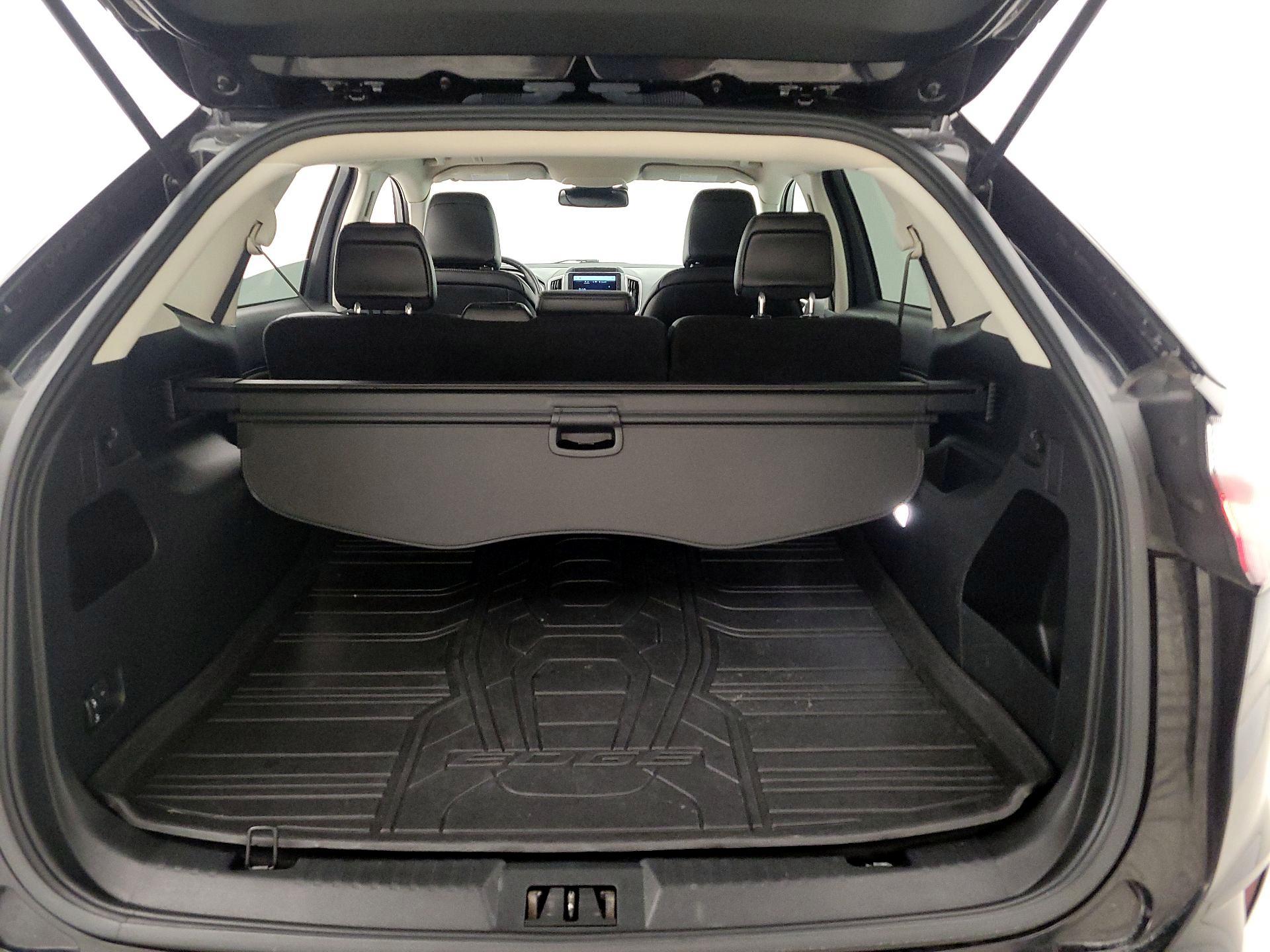 Thumbnail: 2021 Ford Edge - 20