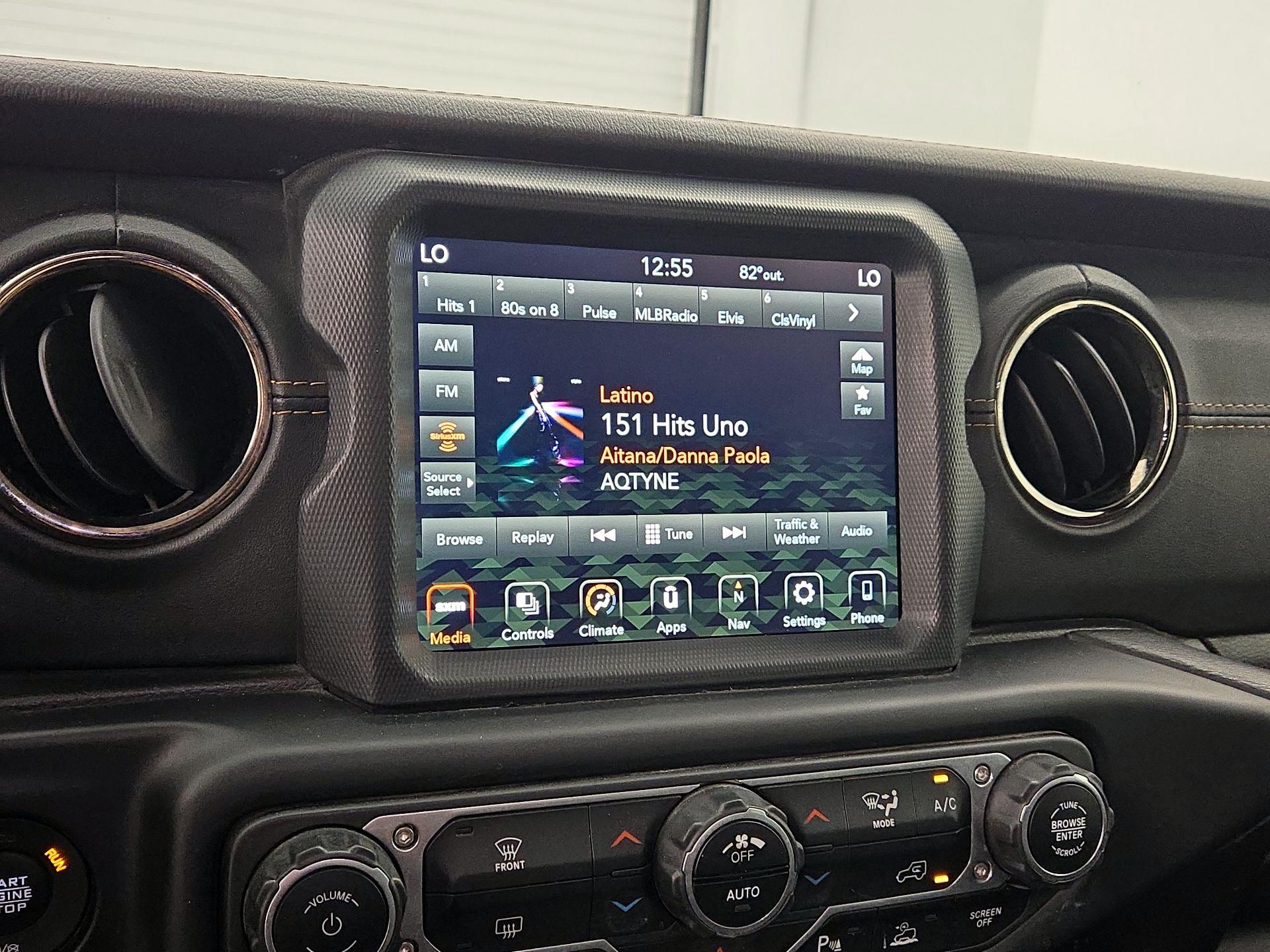 Thumbnail: 2021 Jeep Gladiator - 16