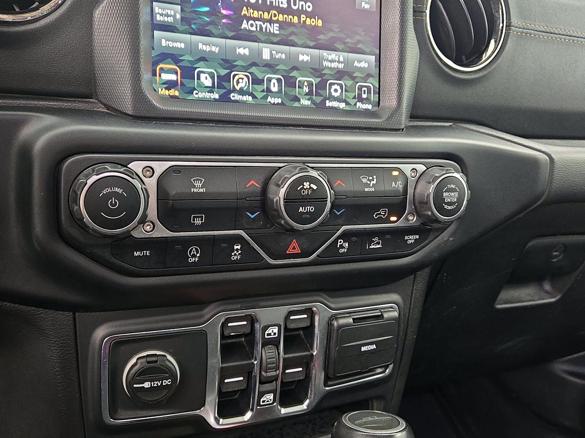 Thumbnail: 2021 Jeep Gladiator - 17