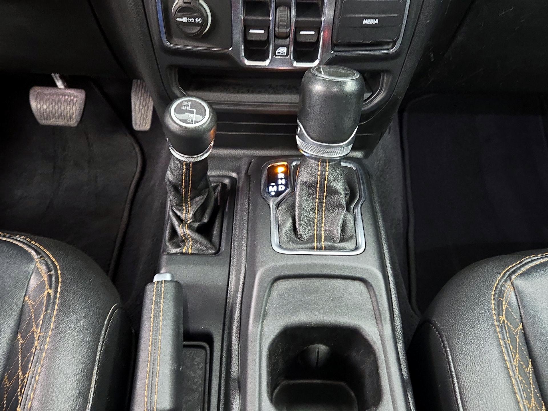 Thumbnail: 2021 Jeep Gladiator - 18