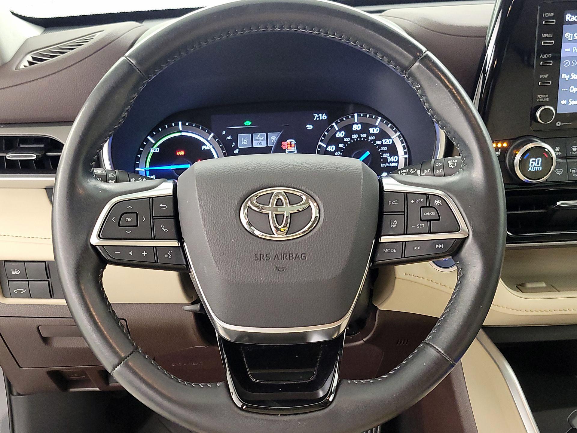 Thumbnail: 2021 Toyota Highlander - 10
