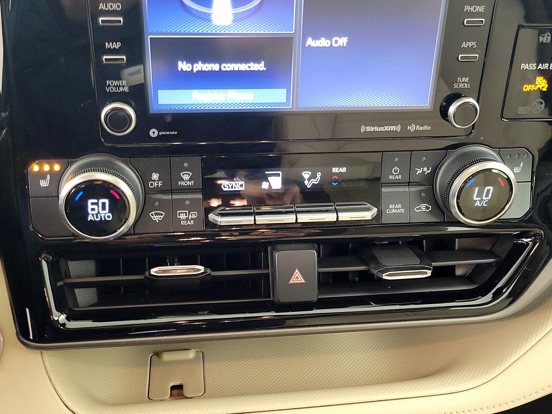 Thumbnail: 2021 Toyota Highlander - 16