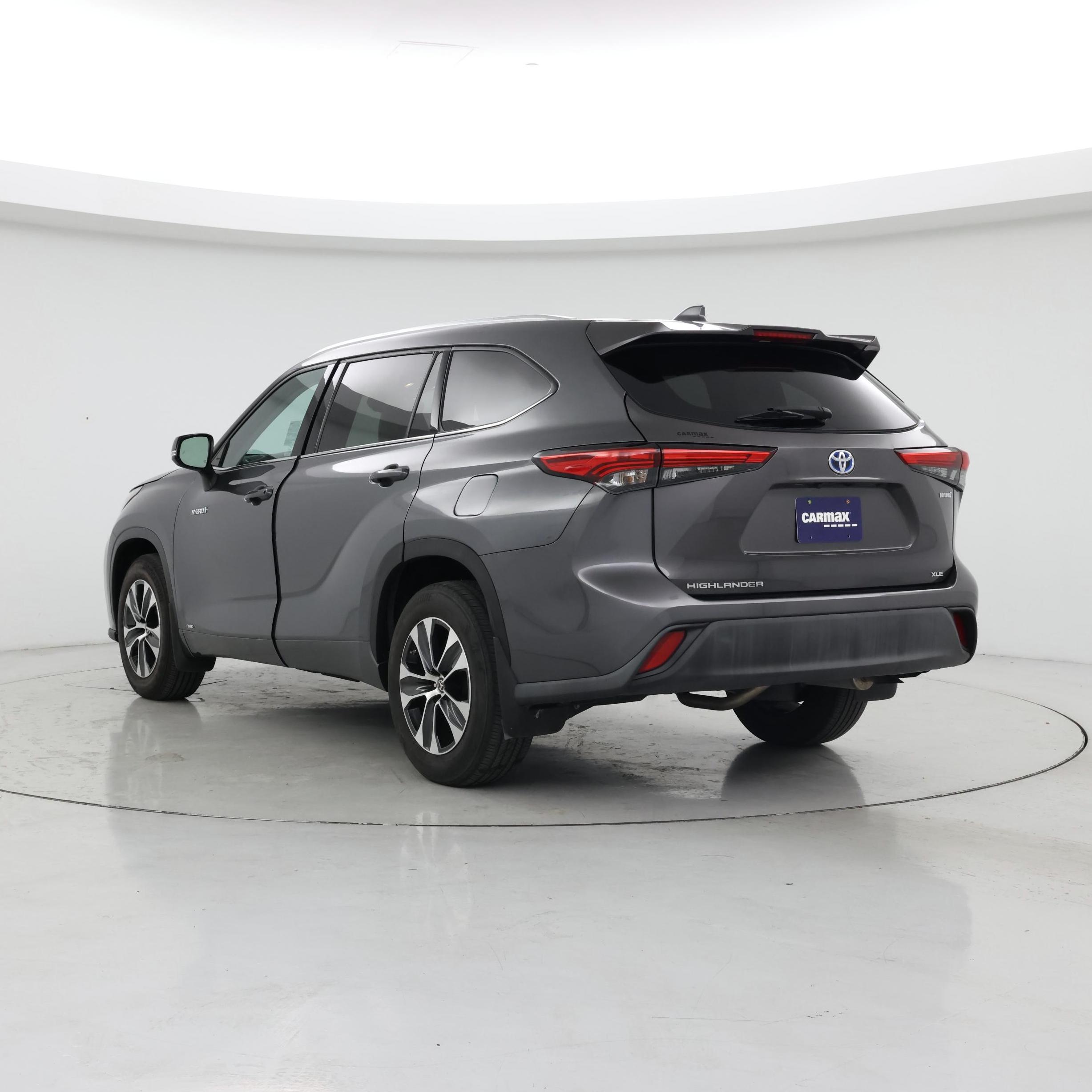Thumbnail: 2021 Toyota Highlander - 2