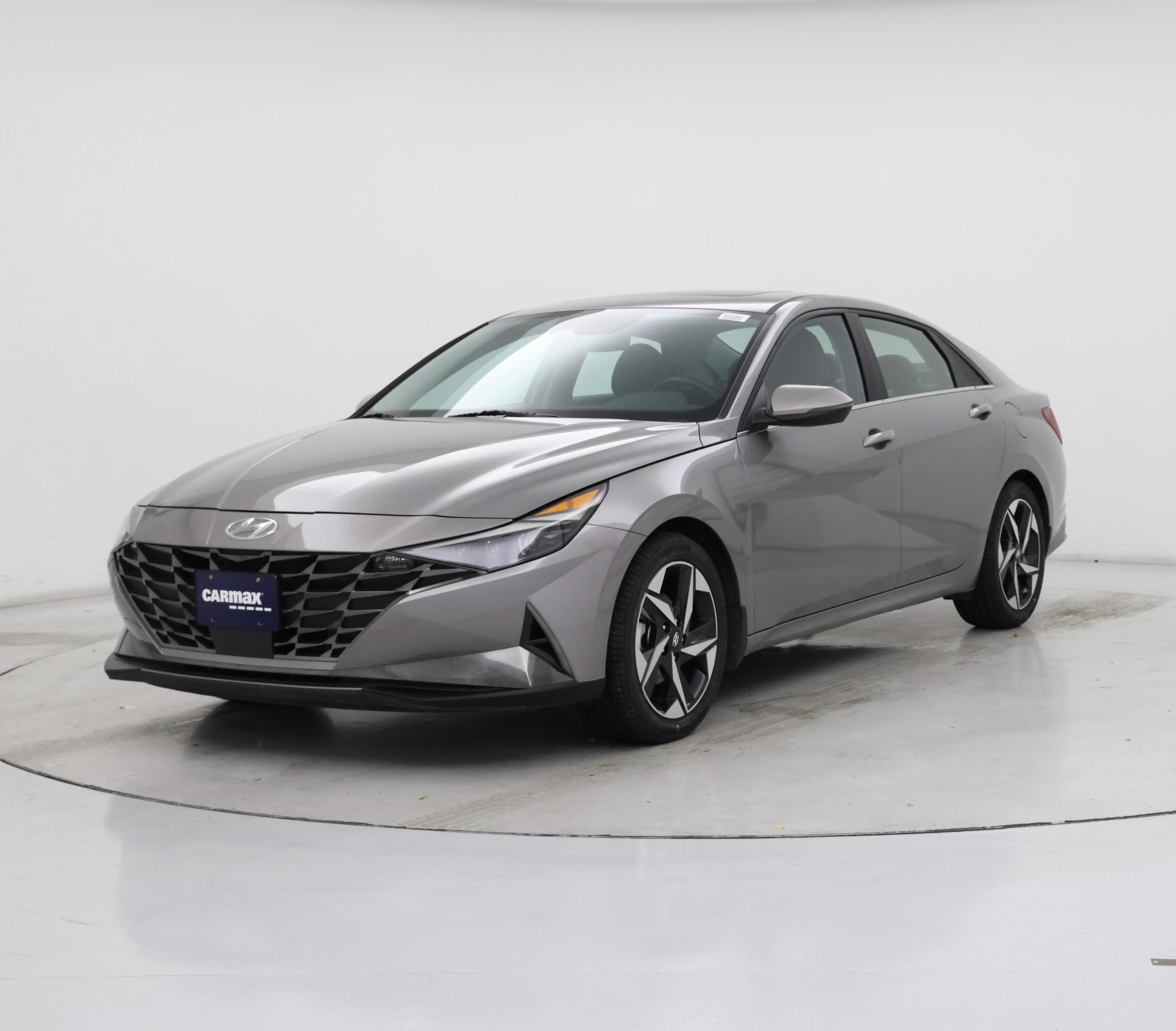 Thumbnail: 2023 Hyundai Elantra - 4