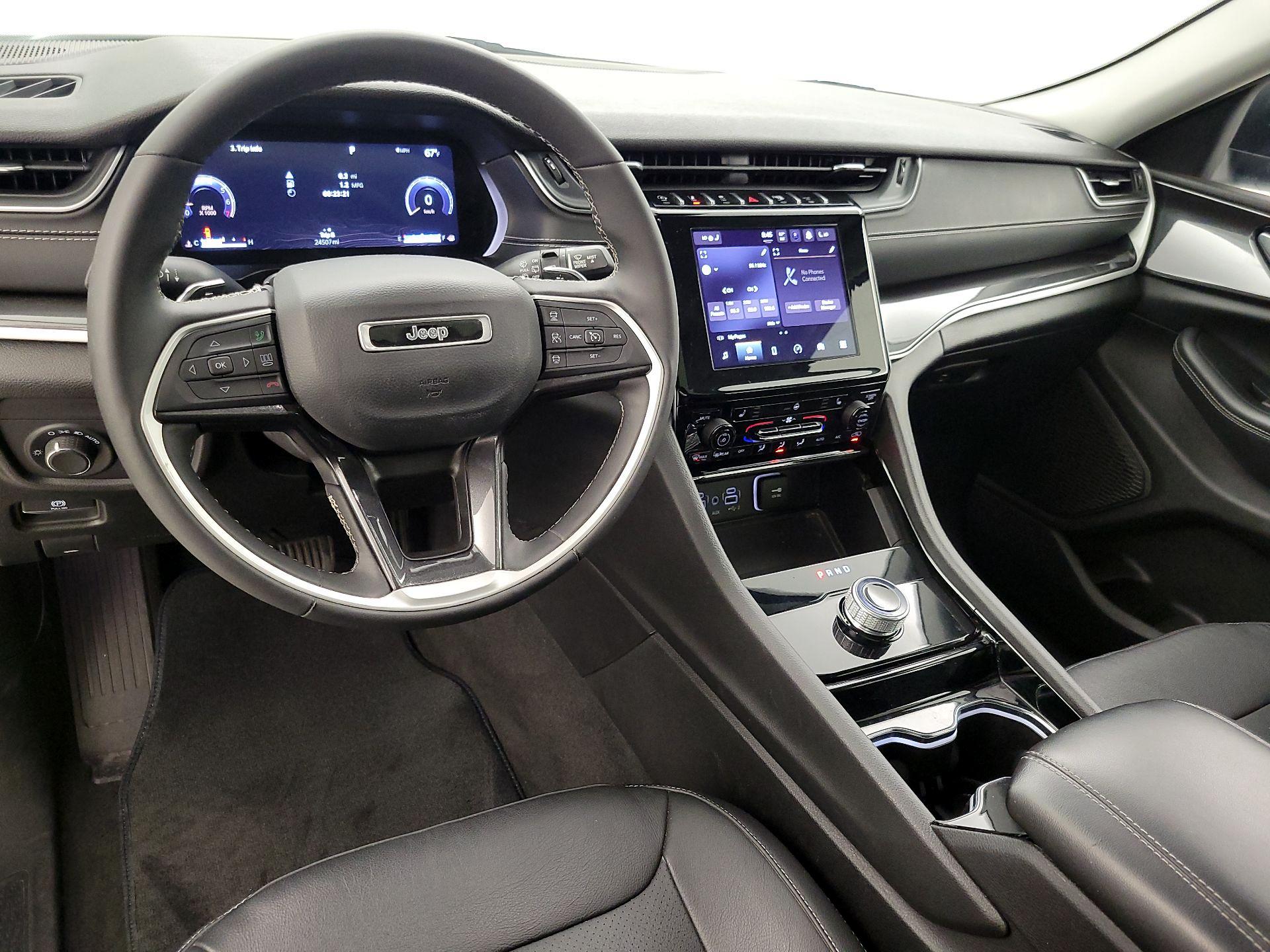 Thumbnail: 2023 Jeep Grand Cherokee - 9