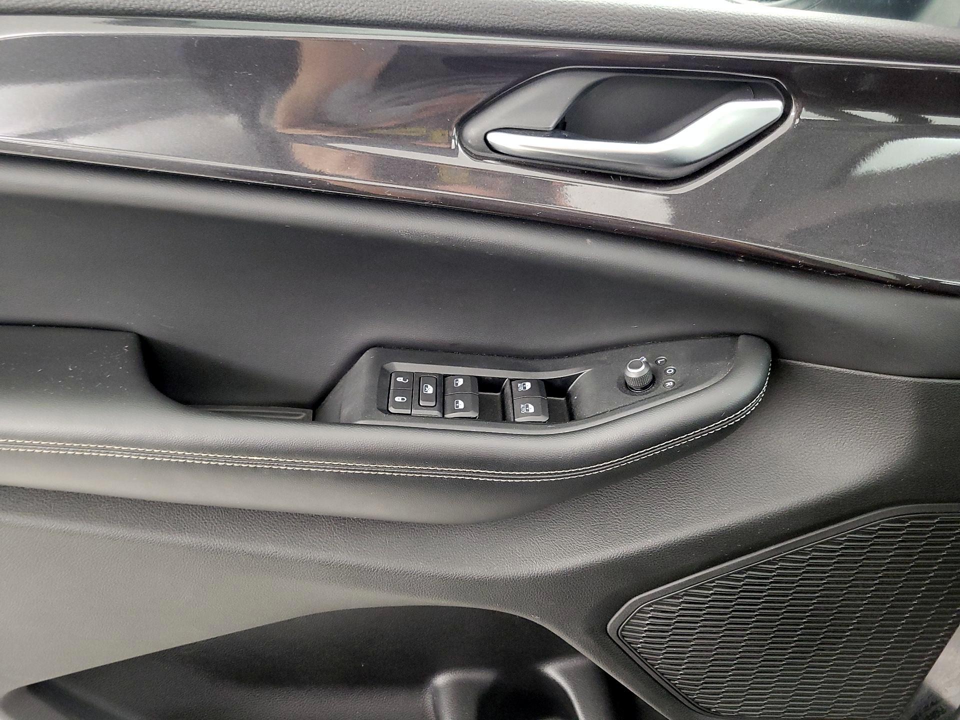 Thumbnail: 2023 Jeep Grand Cherokee - 12