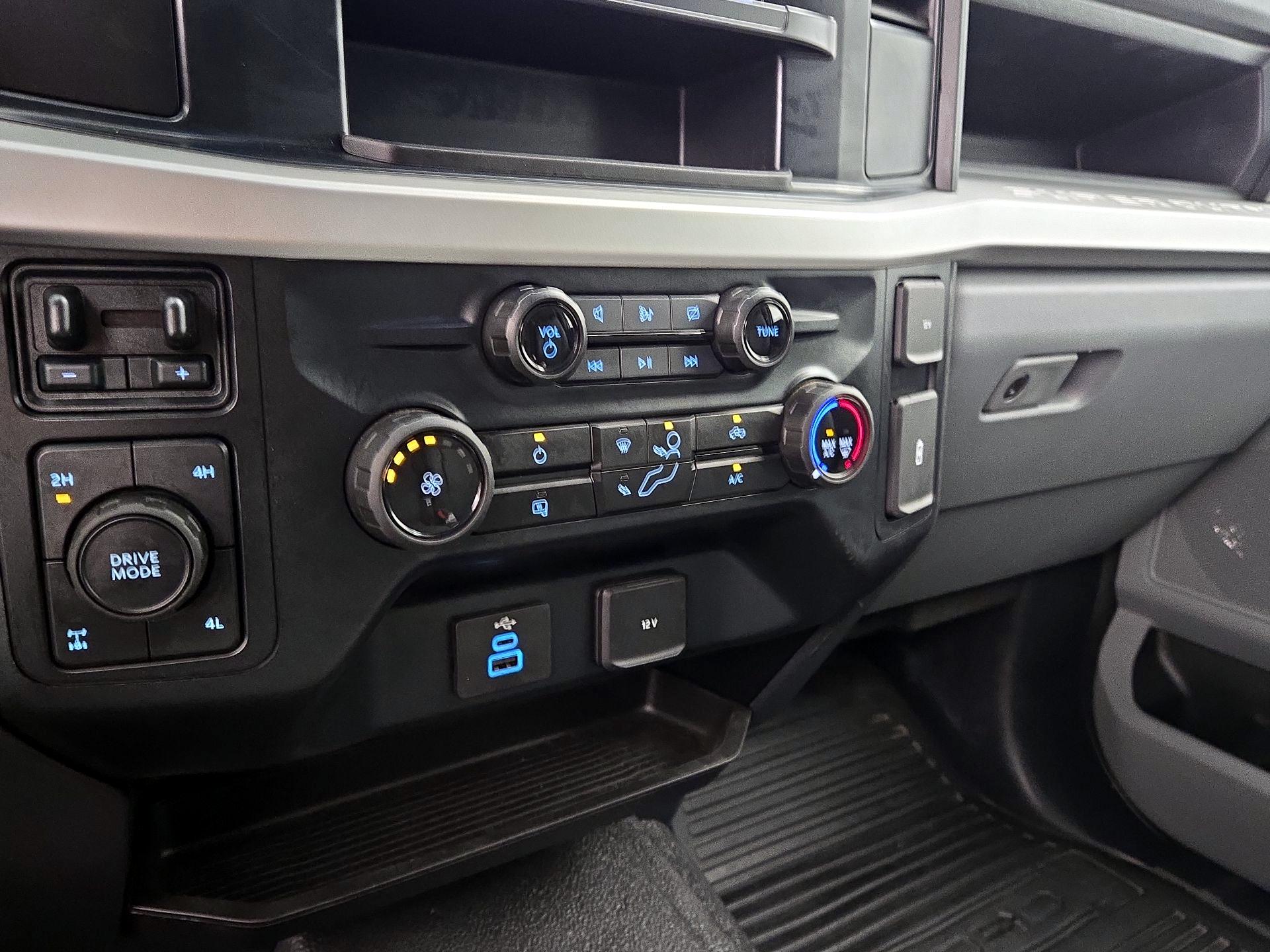 Thumbnail: 2023 Ford F-350 - 16