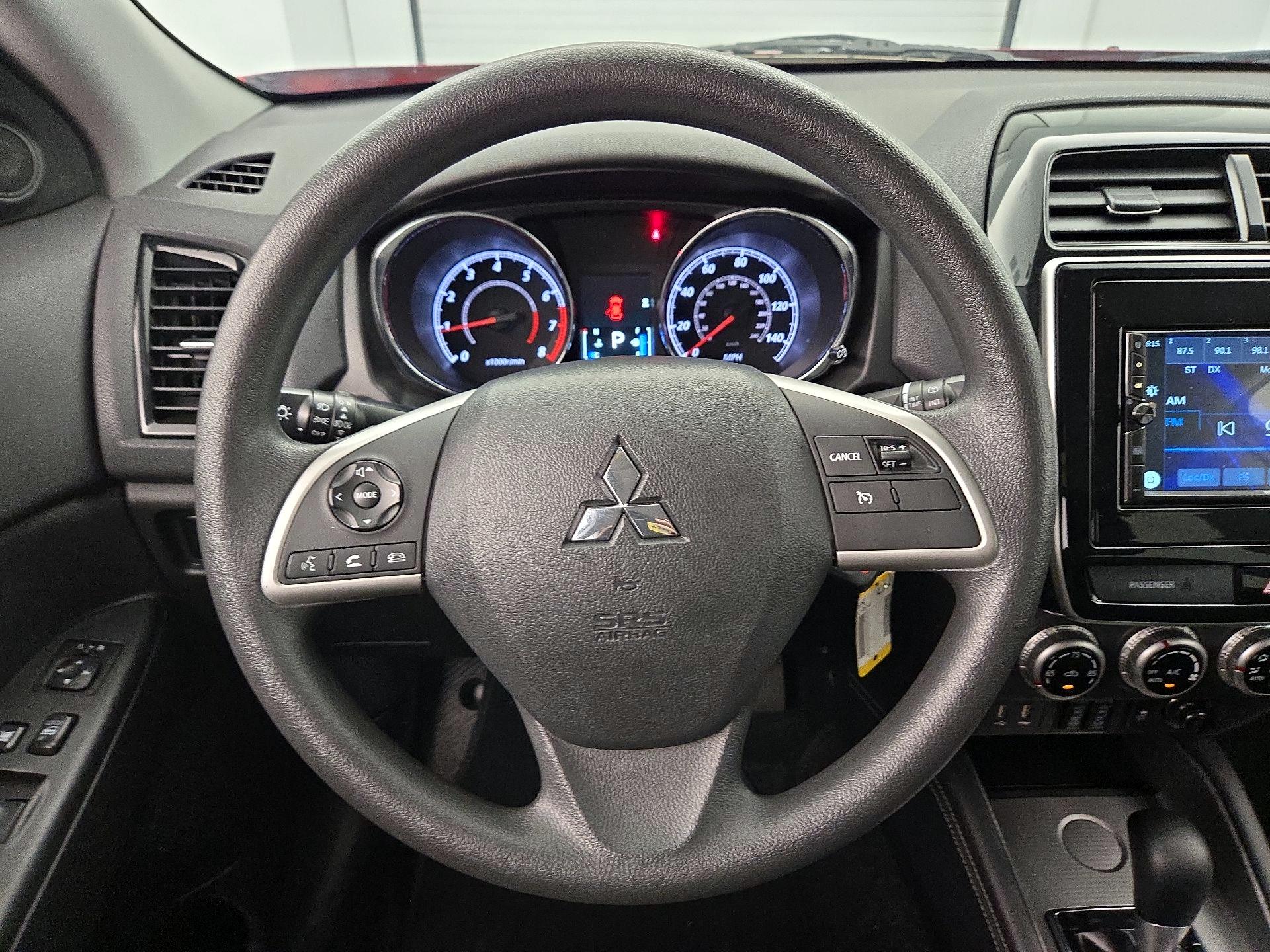 Thumbnail: 2020 Mitsubishi Outlander Sport - 10