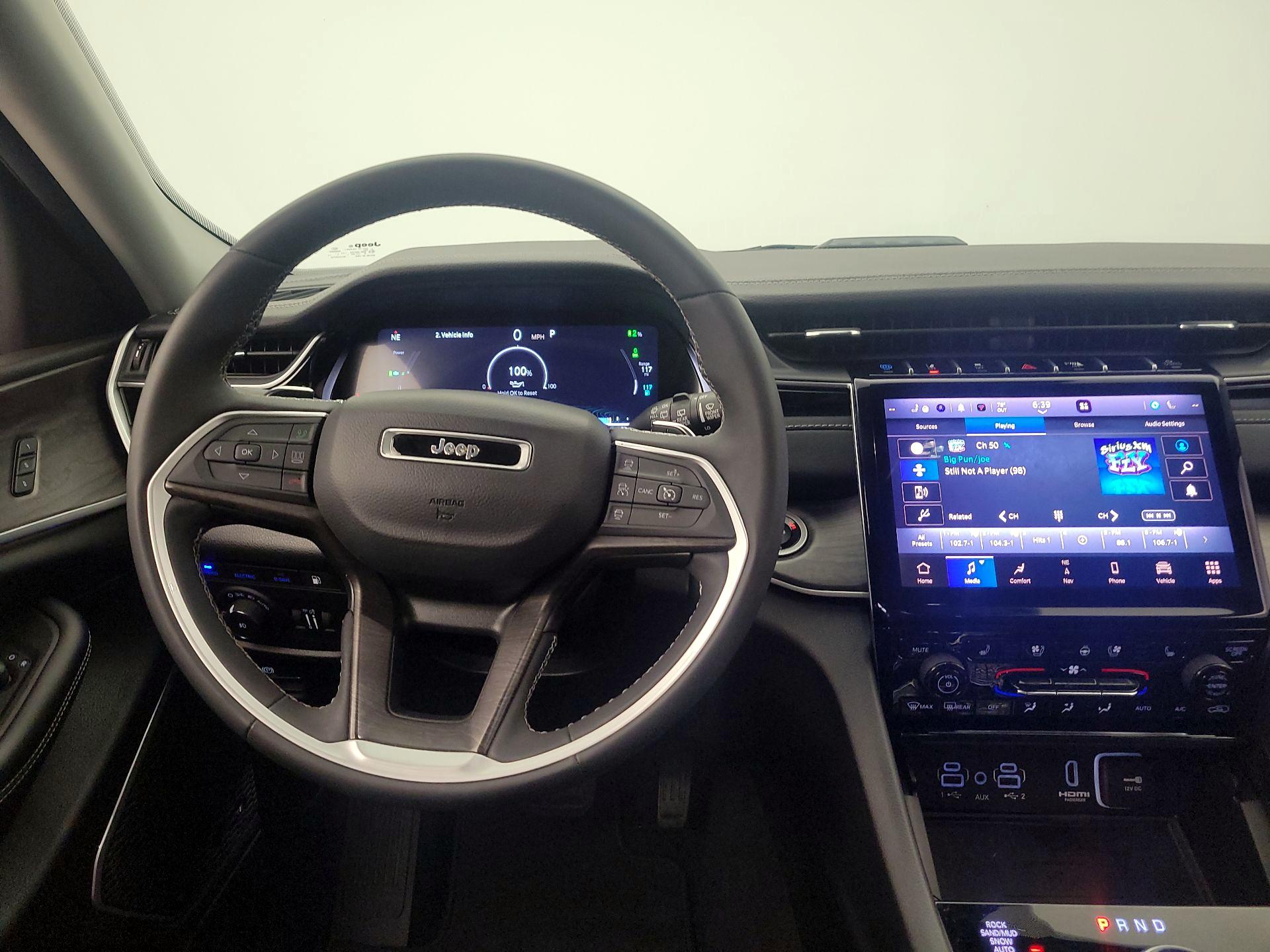 Thumbnail: 2023 Jeep Grand Cherokee - 10
