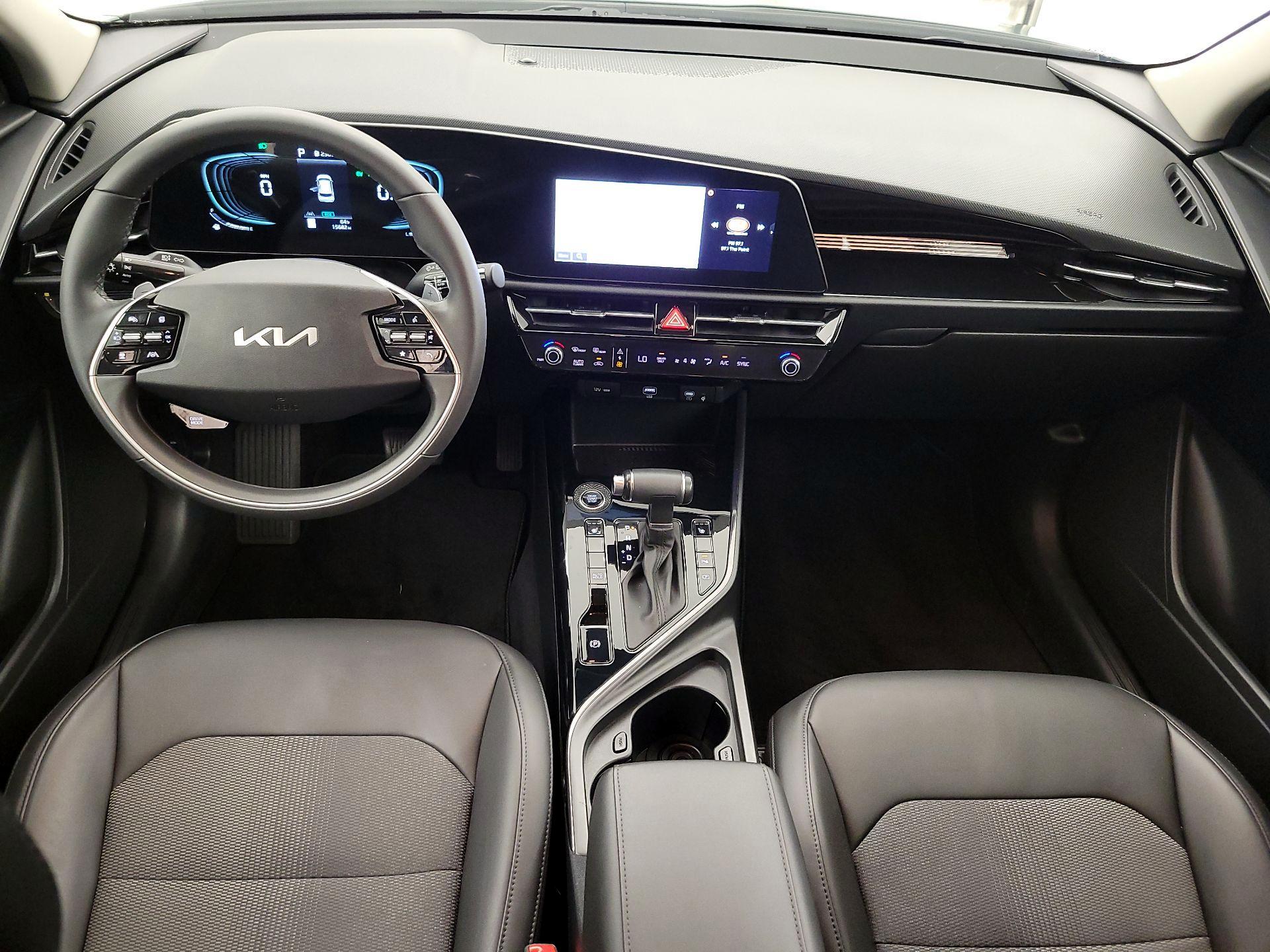 Thumbnail: 2023 Kia Niro - 9