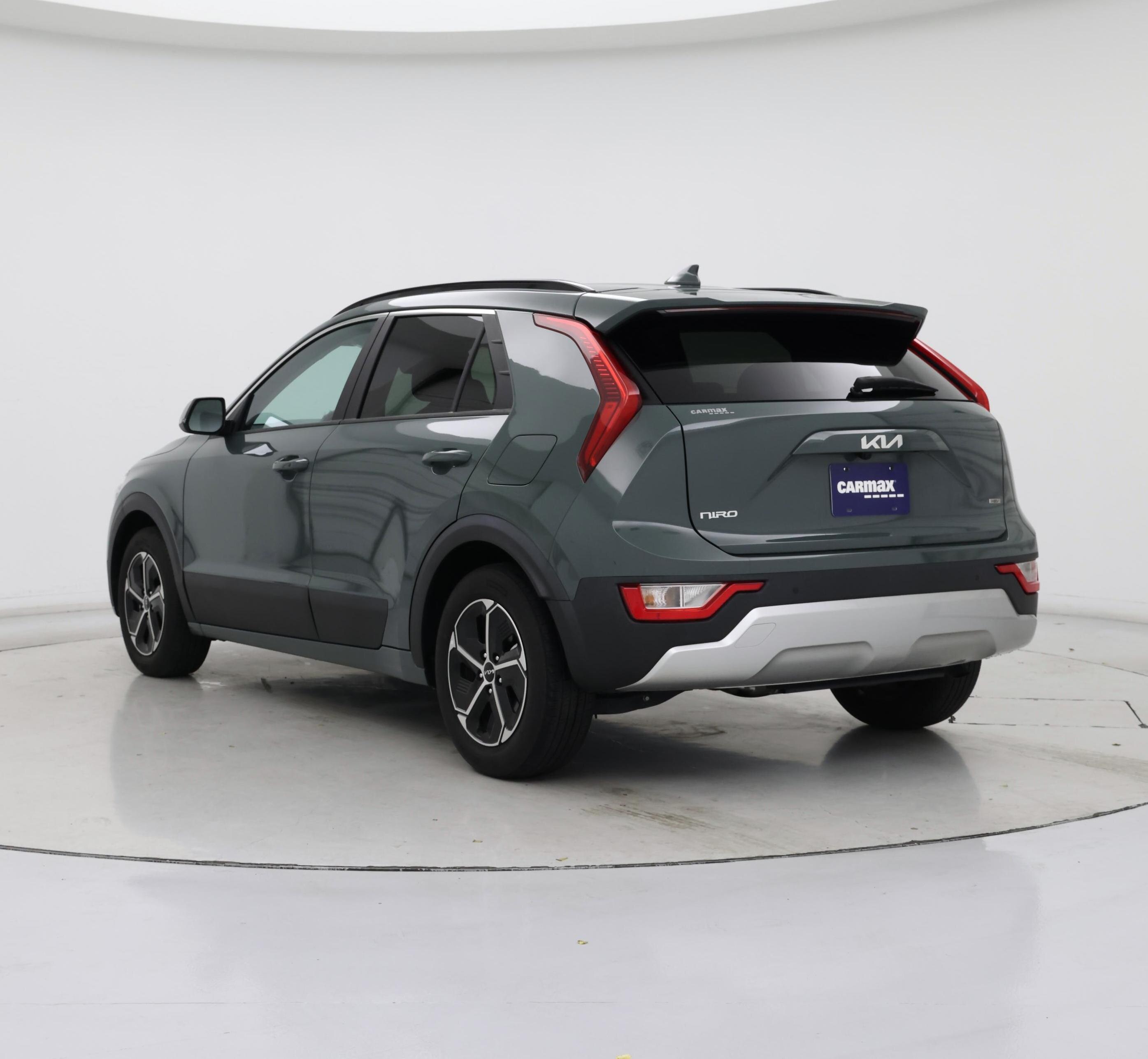 Thumbnail: 2023 Kia Niro - 2