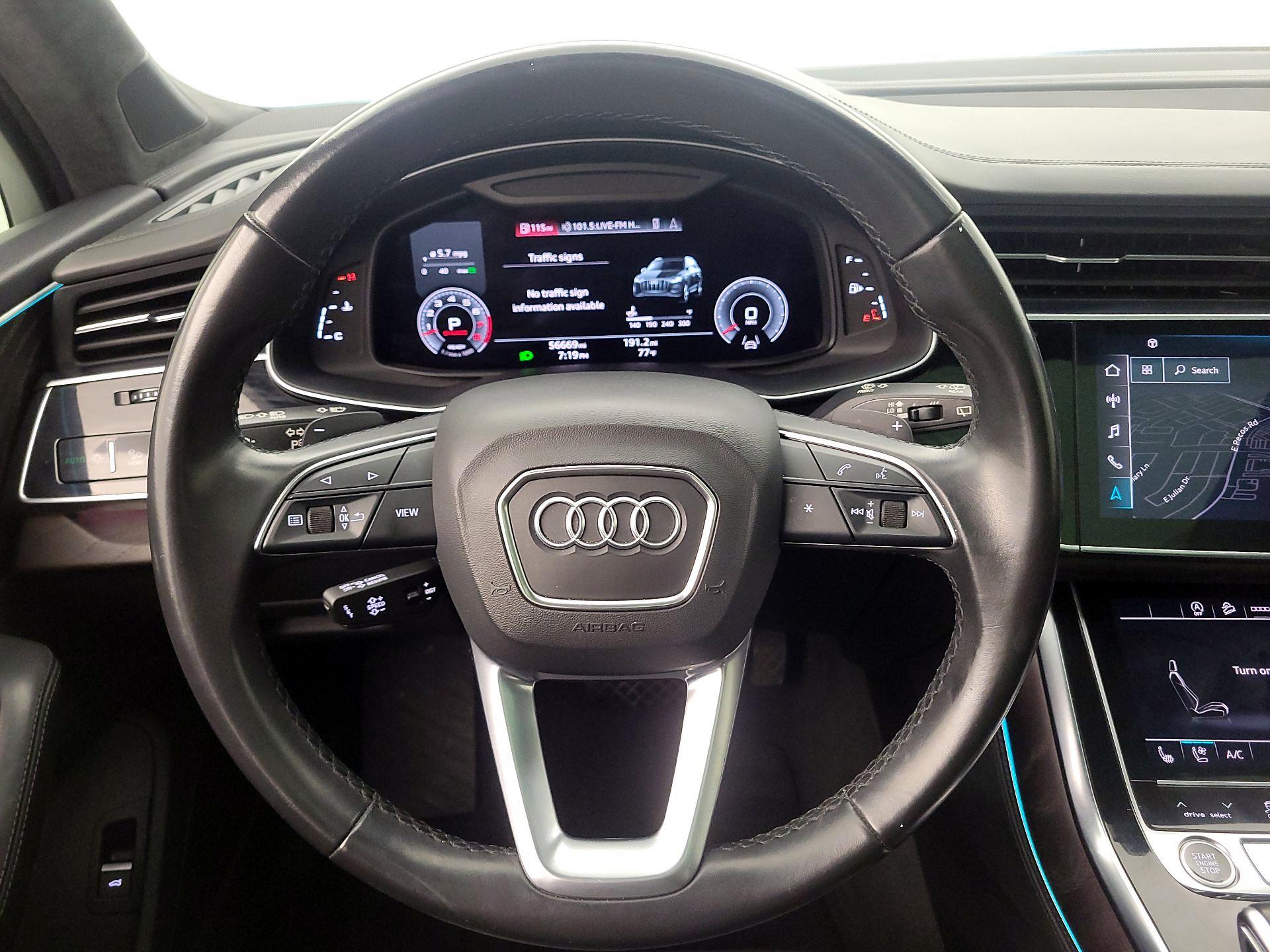 Thumbnail: 2022 Audi Q7 - 10