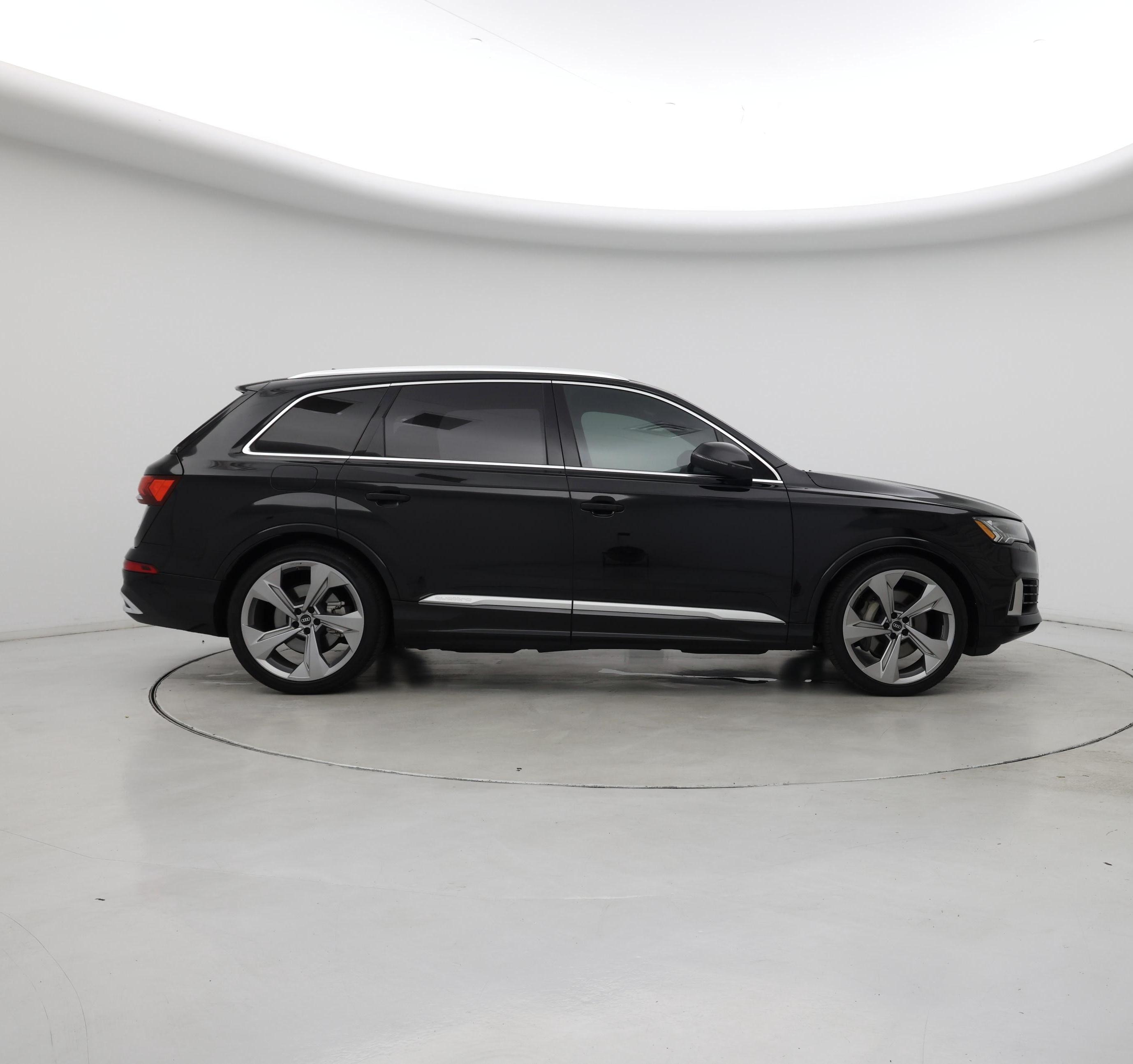 Thumbnail: 2022 Audi Q7 - 7