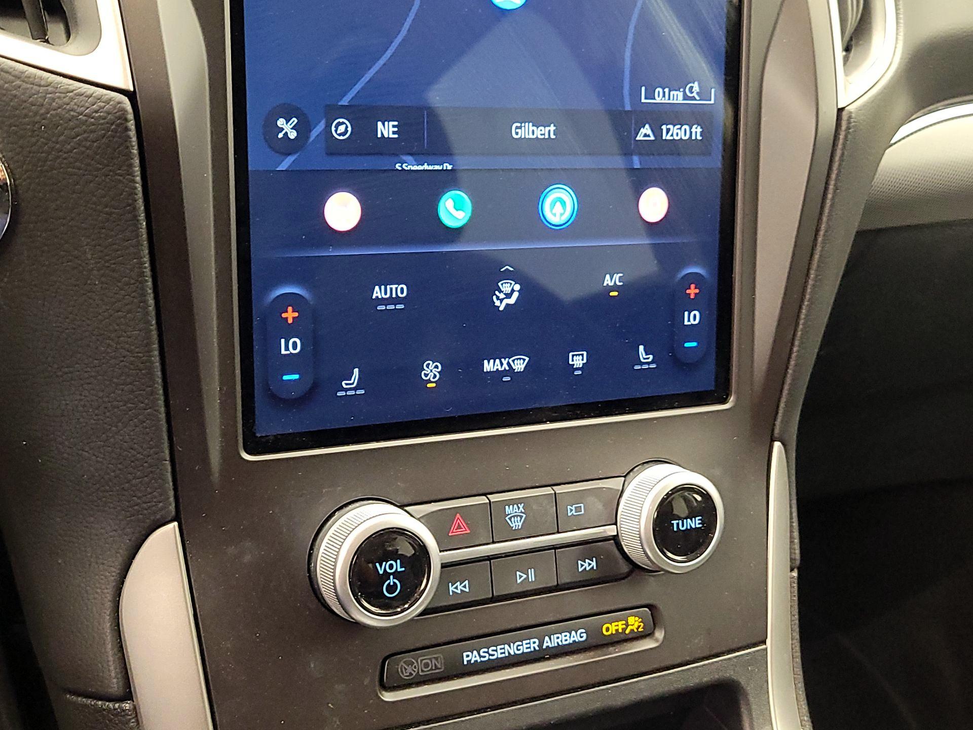 Thumbnail: 2021 Ford Edge - 17