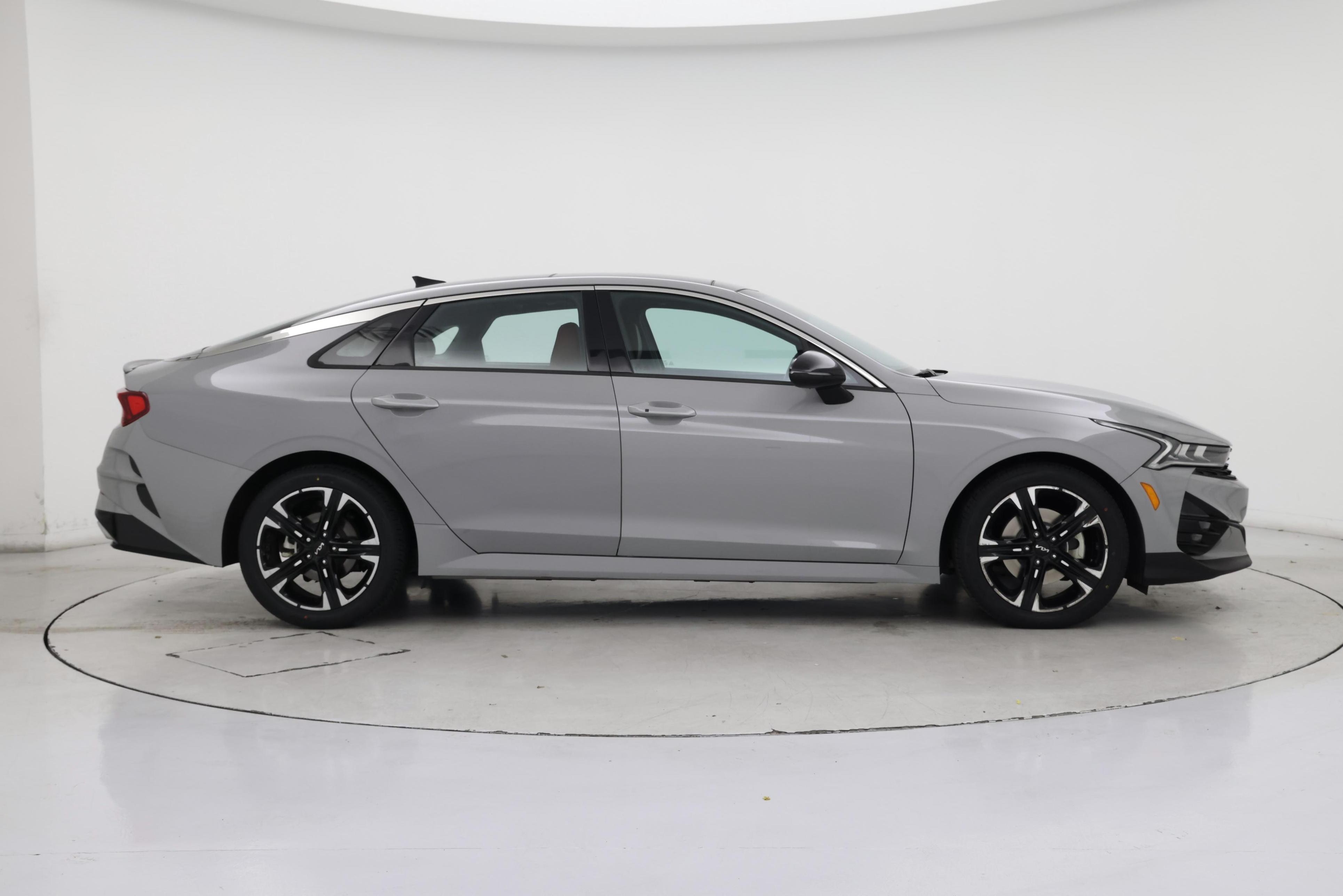 Thumbnail: 2022 Kia K5 - 7