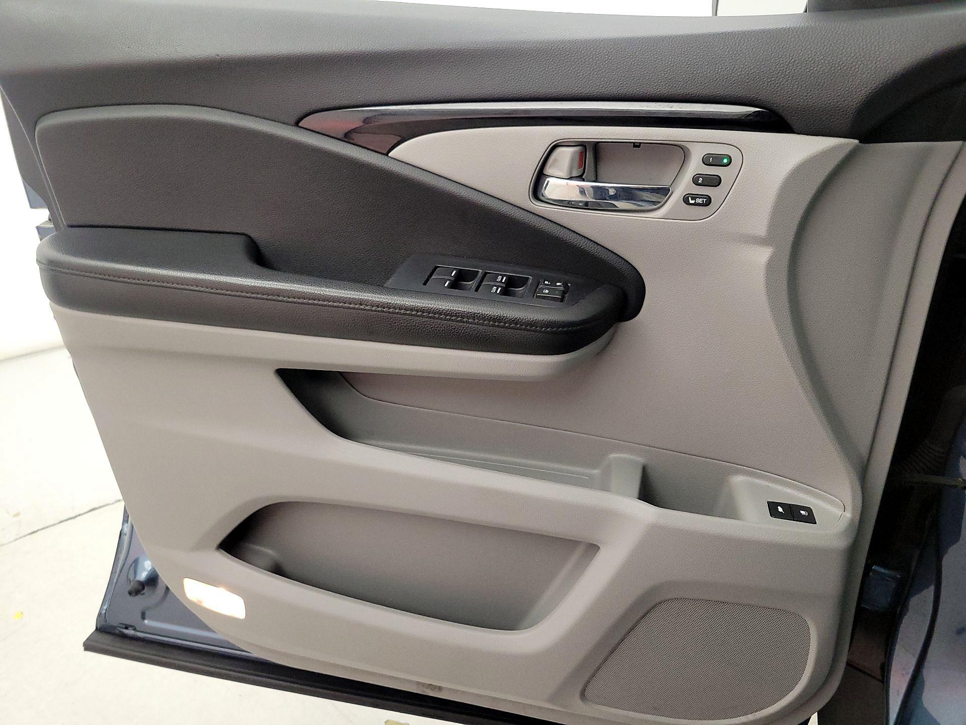 Thumbnail: 2021 Honda Pilot - 12