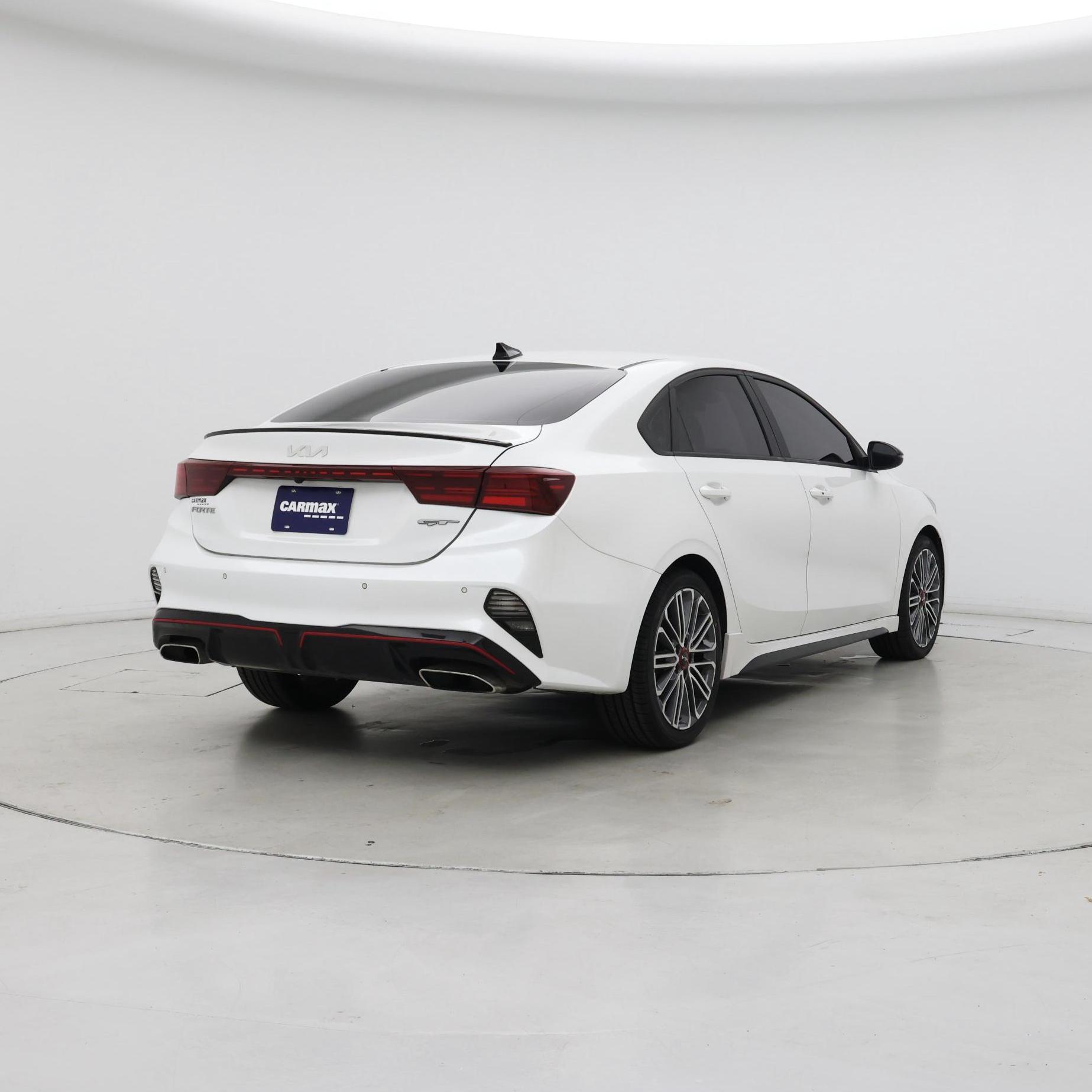 Thumbnail: 2022 Kia Forte - 8