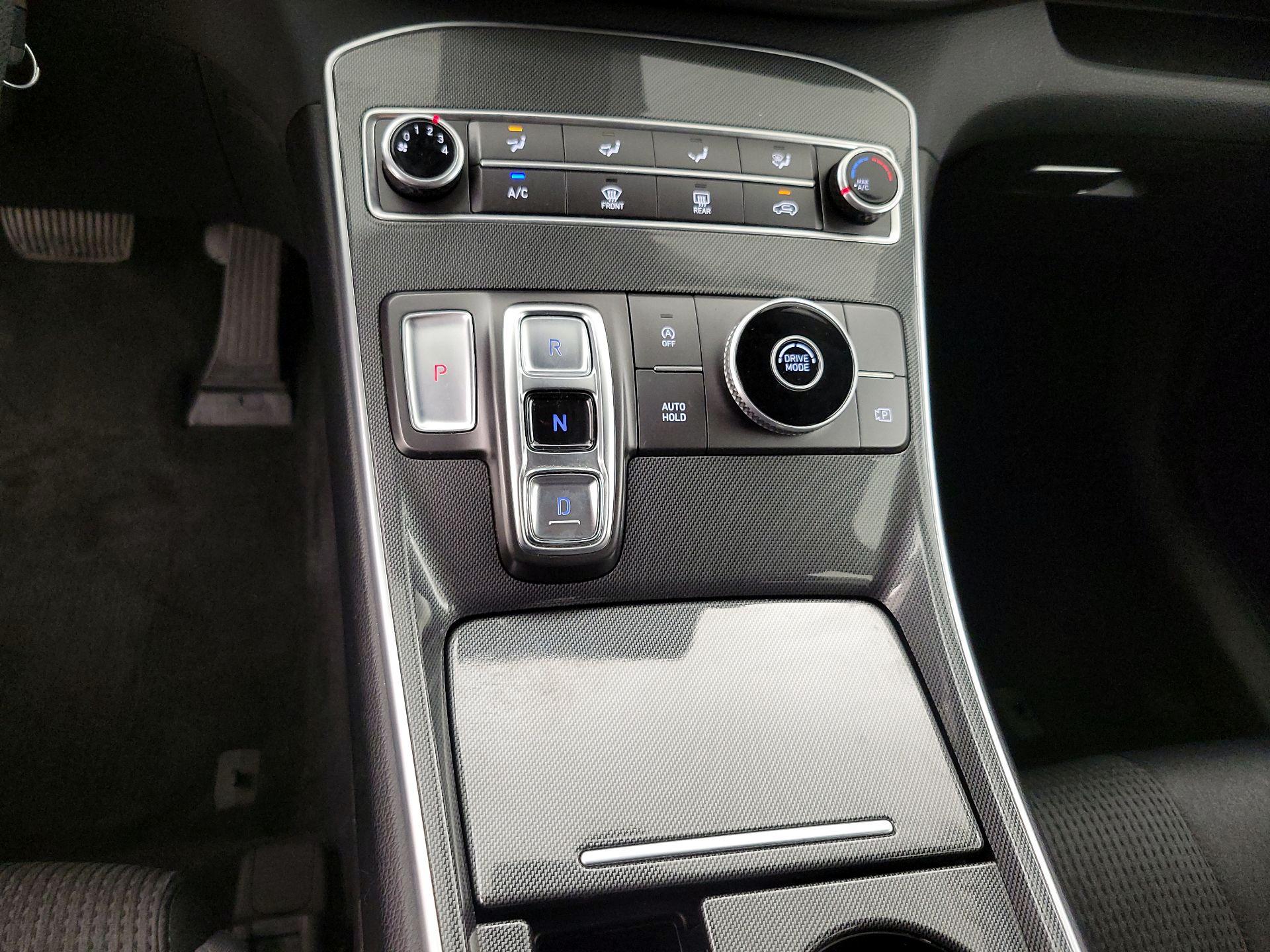 Thumbnail: 2021 Hyundai Santa Fe - 17