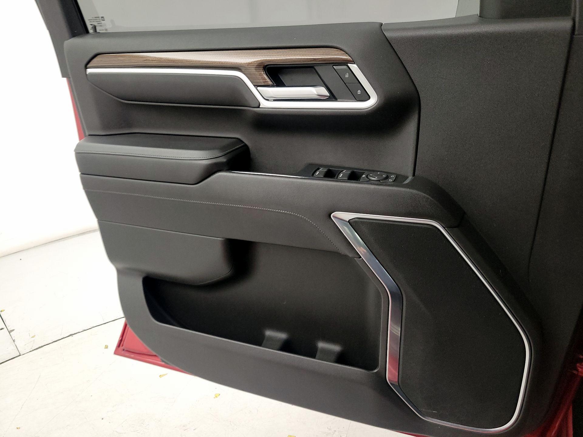 Thumbnail: 2022 Chevrolet Silverado 1500 - 12