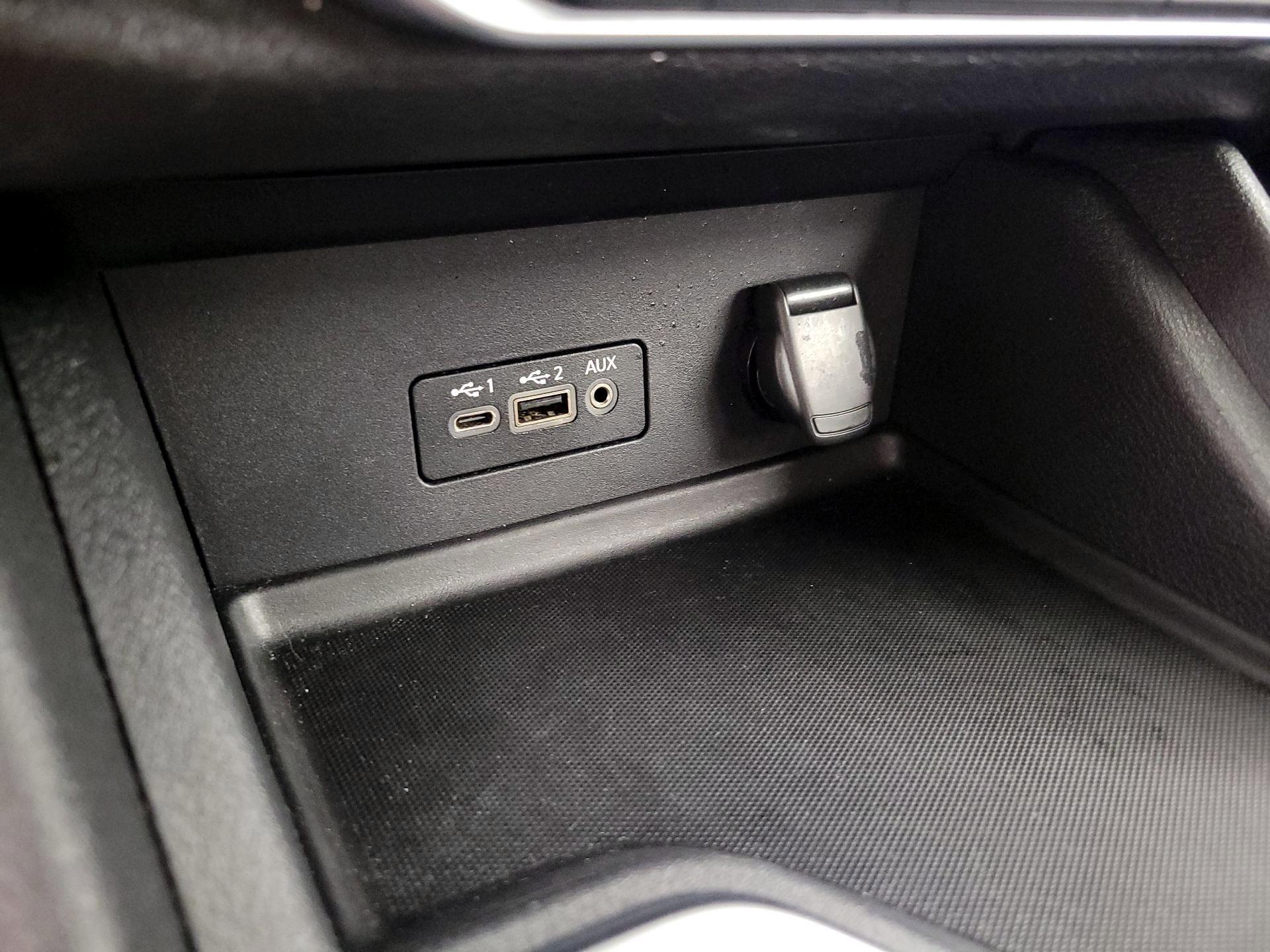 Thumbnail: 2021 Nissan Sentra - 18