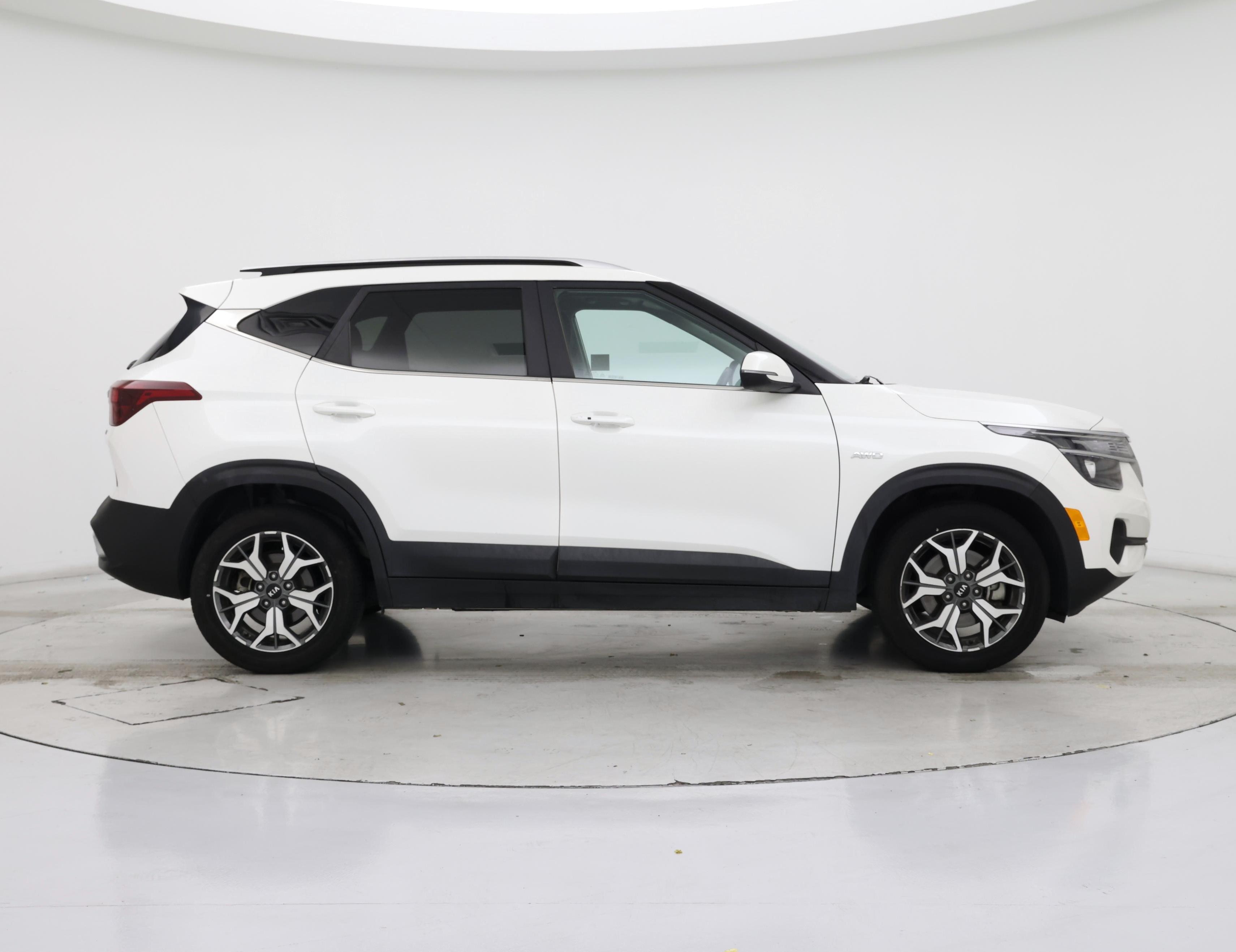 Thumbnail: 2021 Kia Seltos - 7