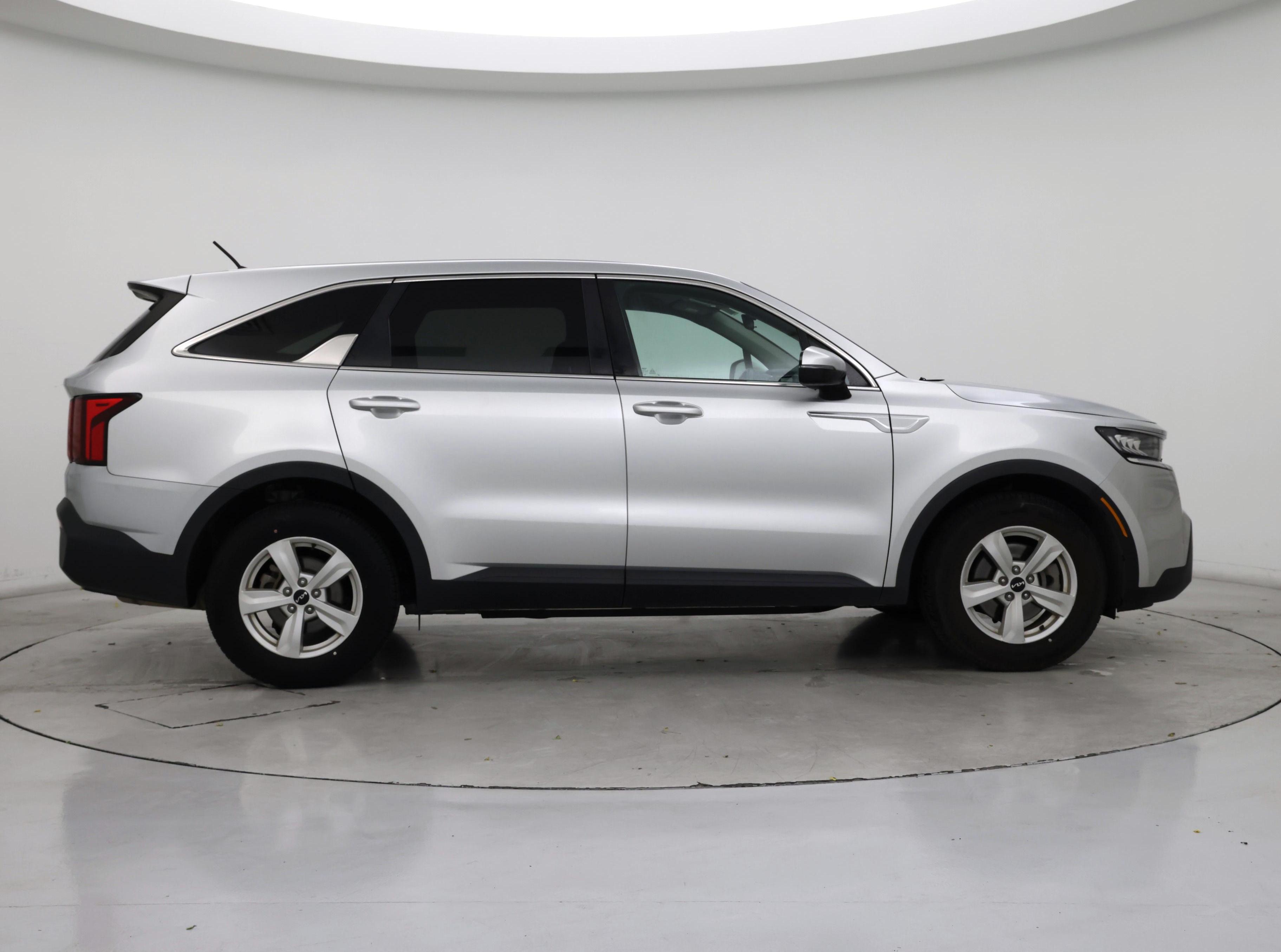 Thumbnail: 2022 Kia Sorento - 7