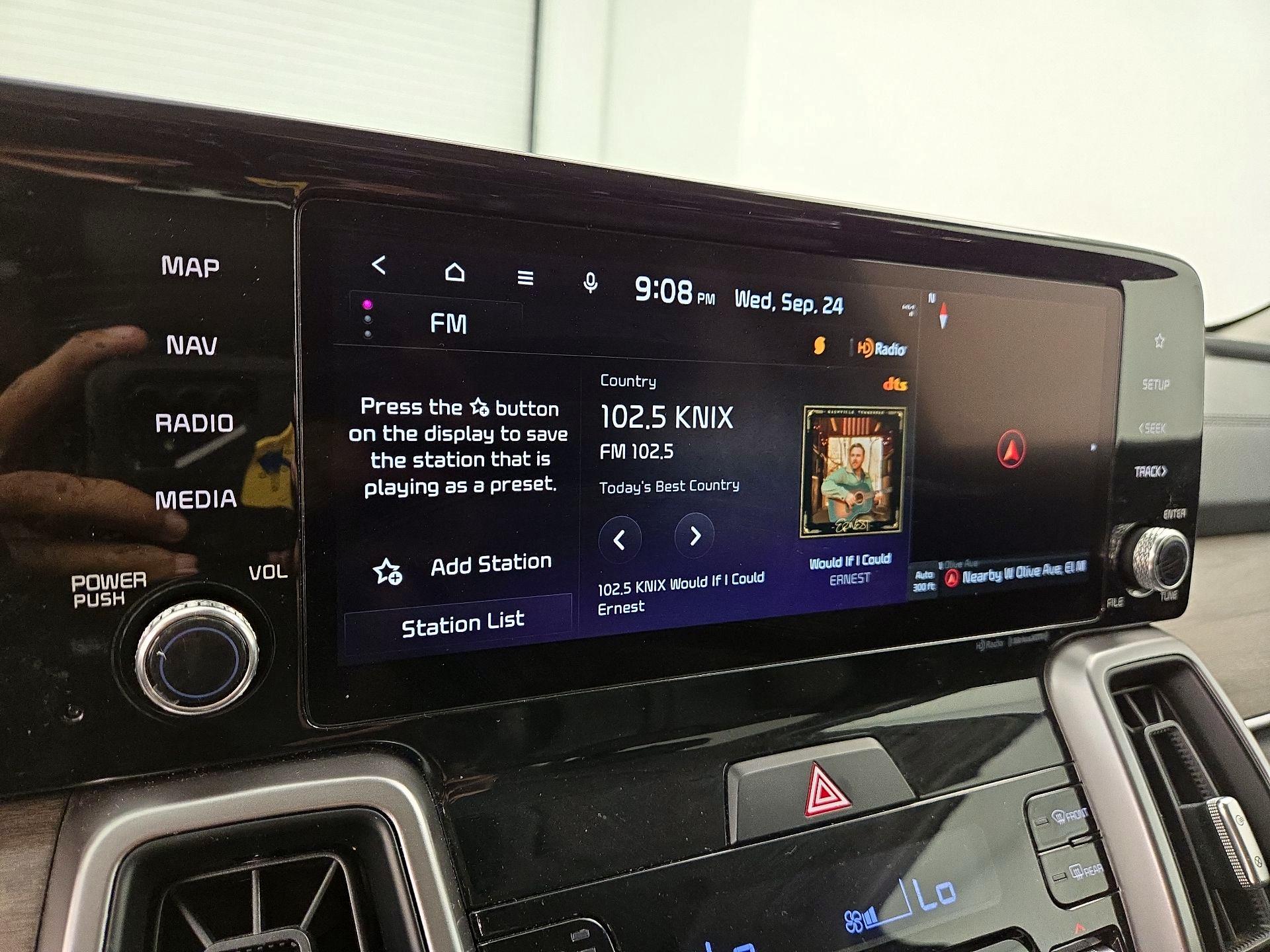 Thumbnail: 2023 Kia Sorento - 16