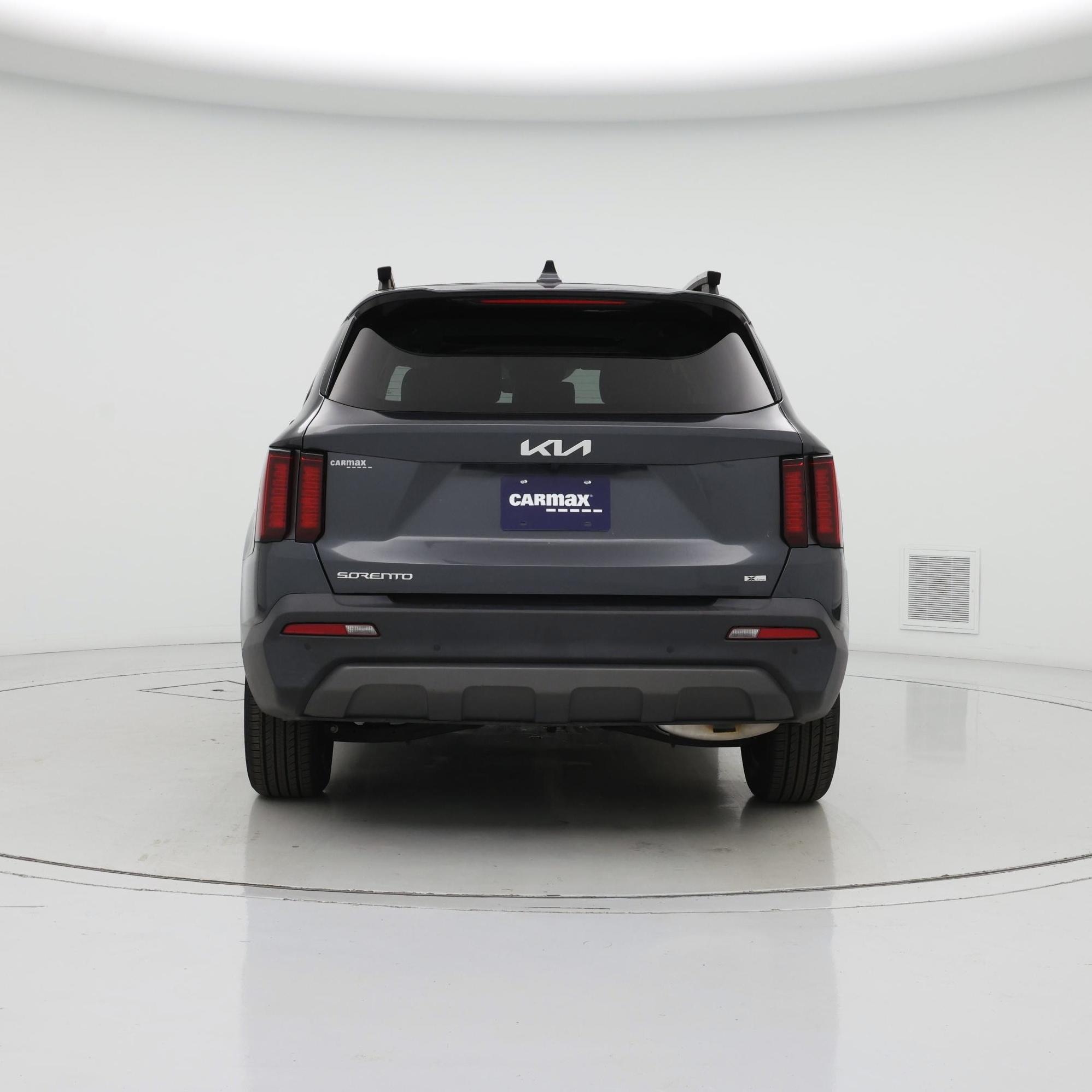 Thumbnail: 2023 Kia Sorento - 6