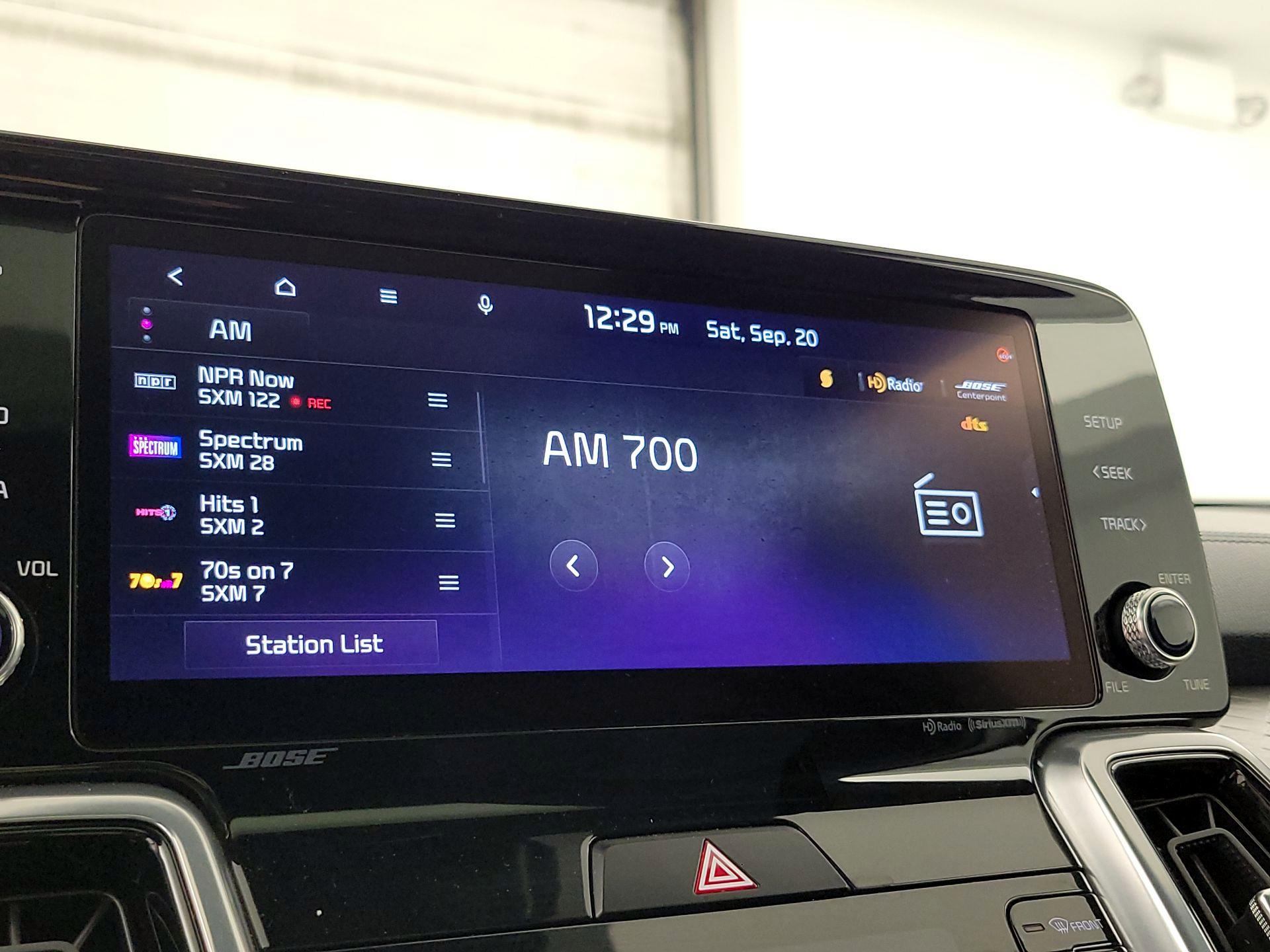 Thumbnail: 2023 Kia Sorento - 16