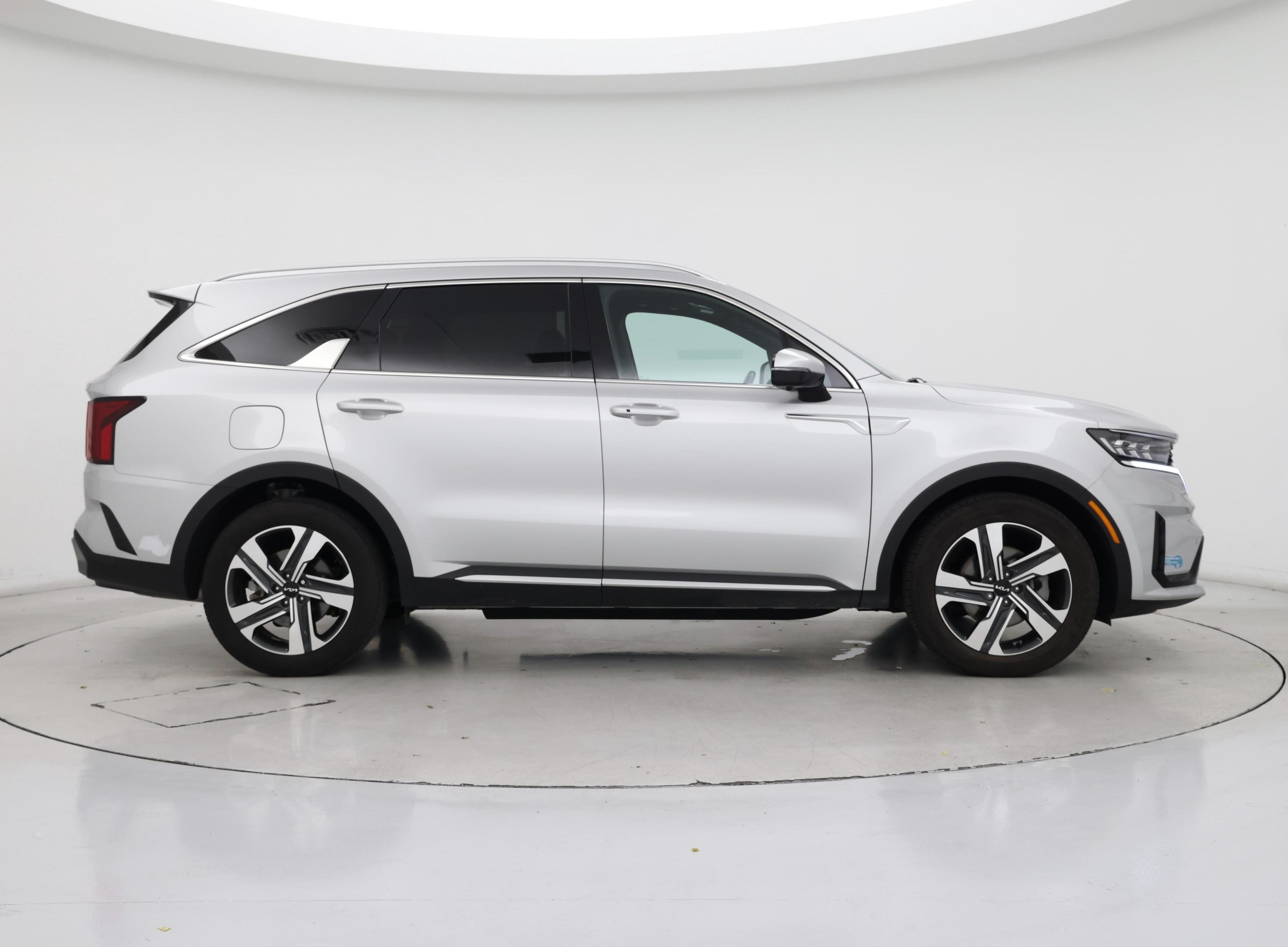 Thumbnail: 2023 Kia Sorento - 7