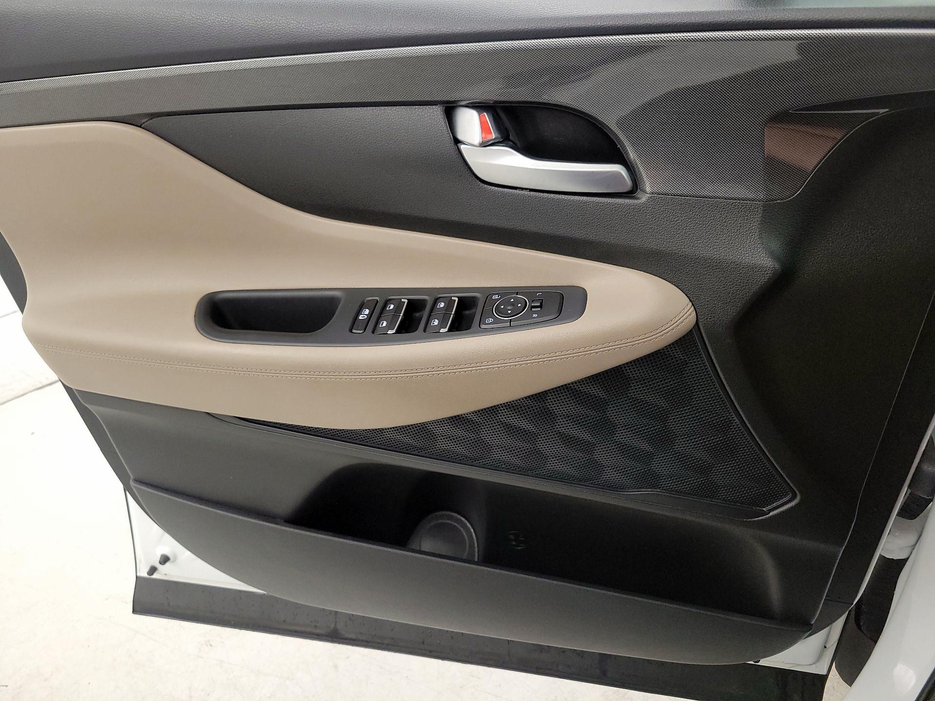 Thumbnail: 2022 Hyundai Santa Fe - 12