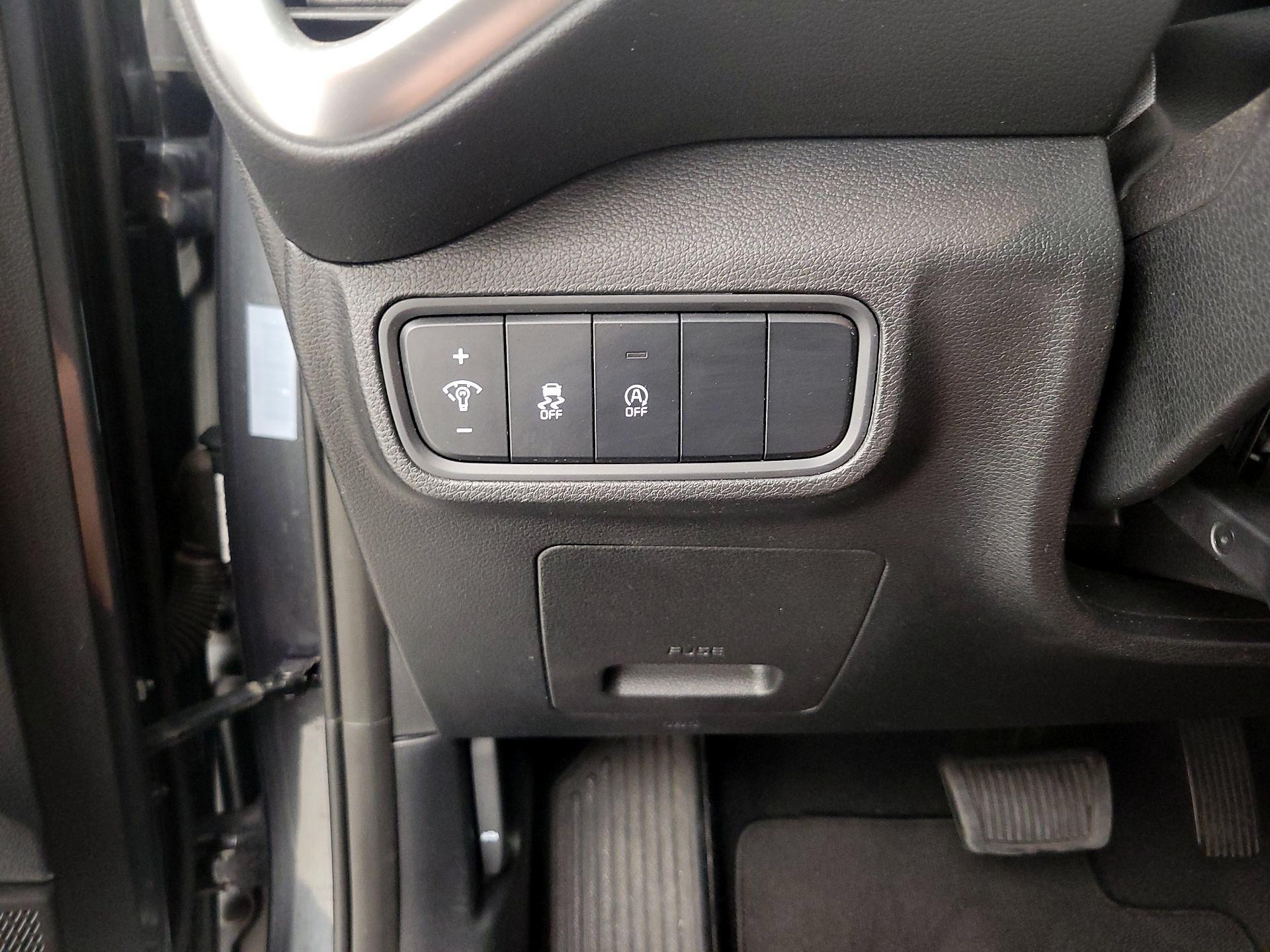 Thumbnail: 2023 Kia Soul - 13
