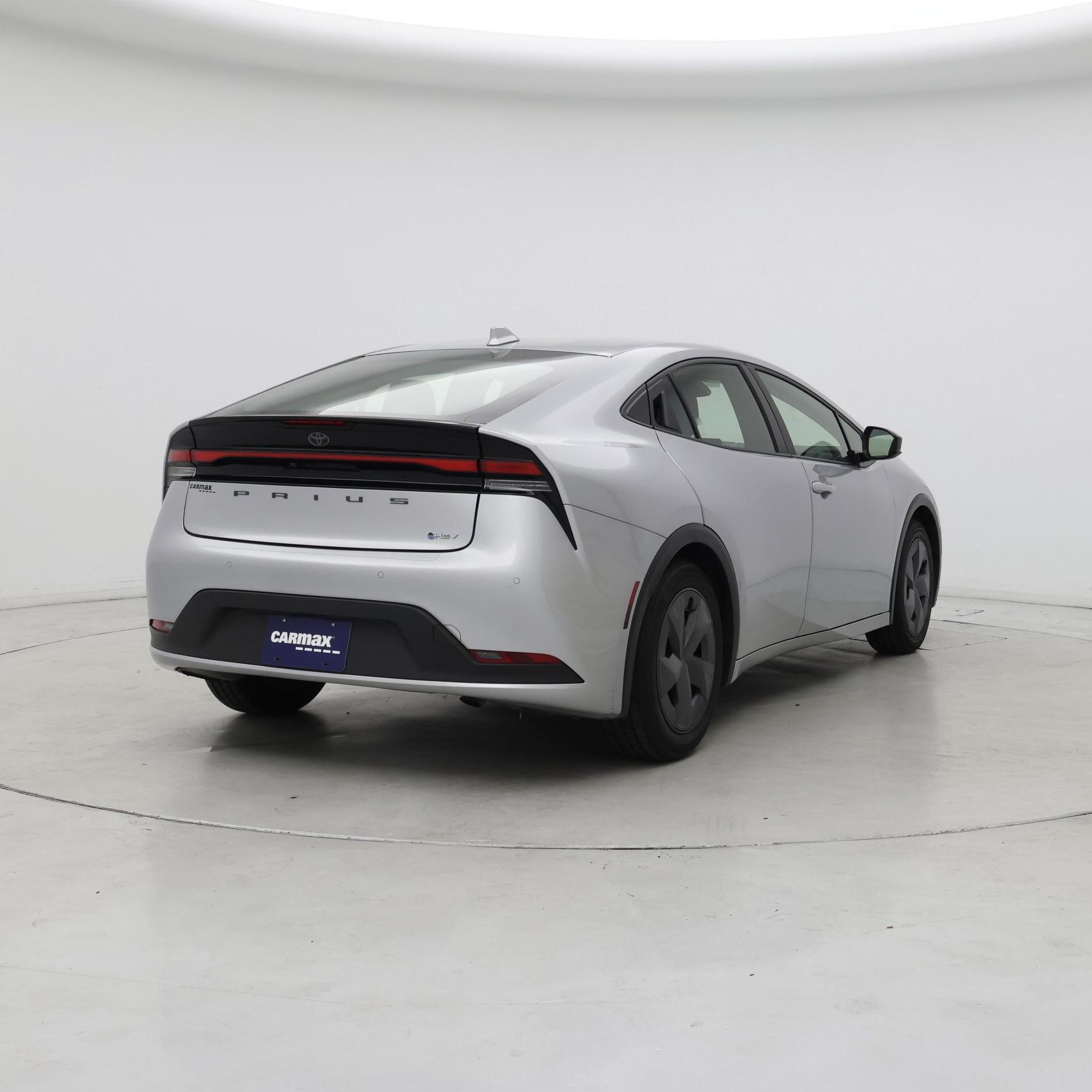 Thumbnail: 2023 Toyota Prius - 8