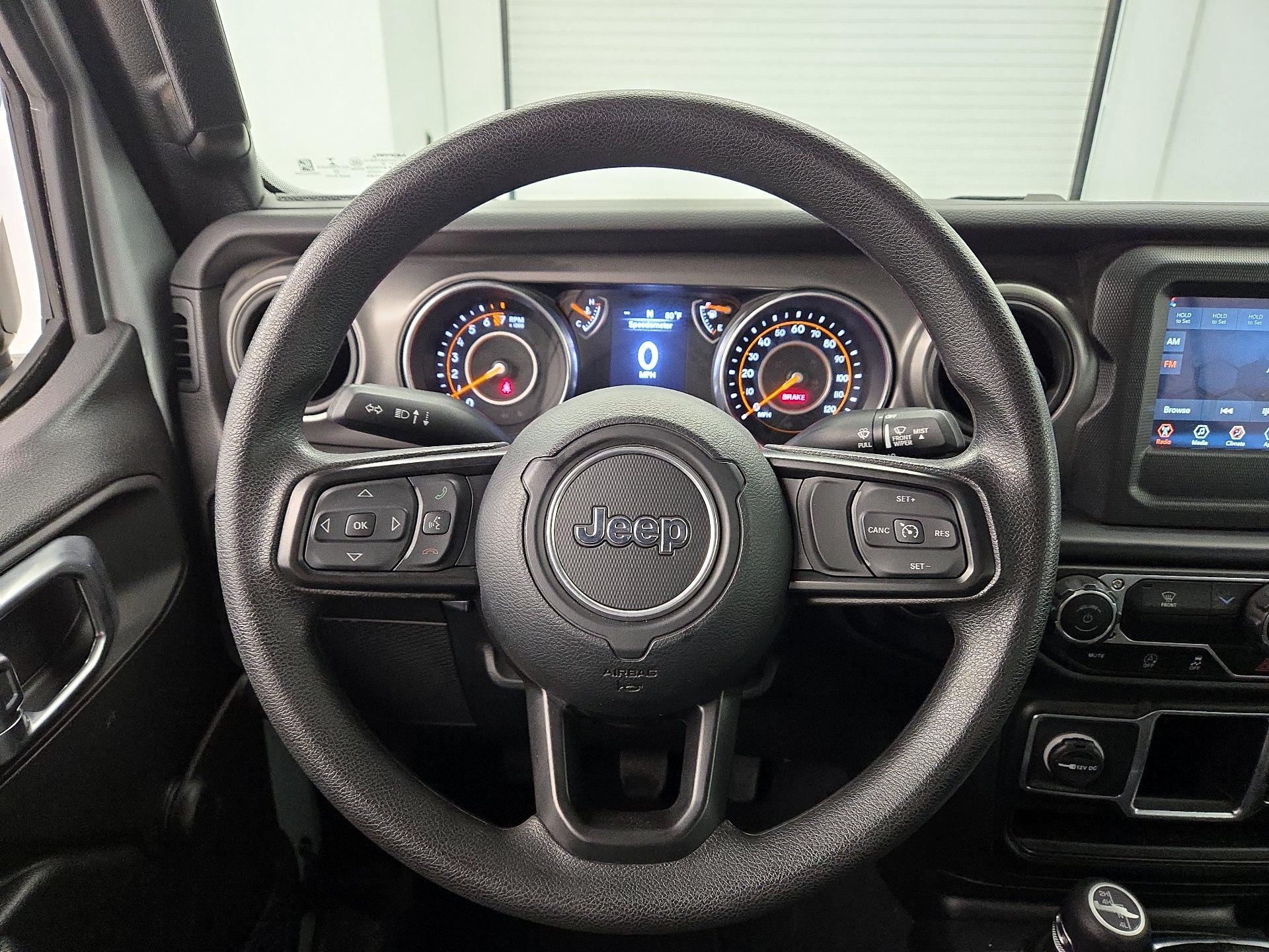 Thumbnail: 2022 Jeep Wrangler - 10