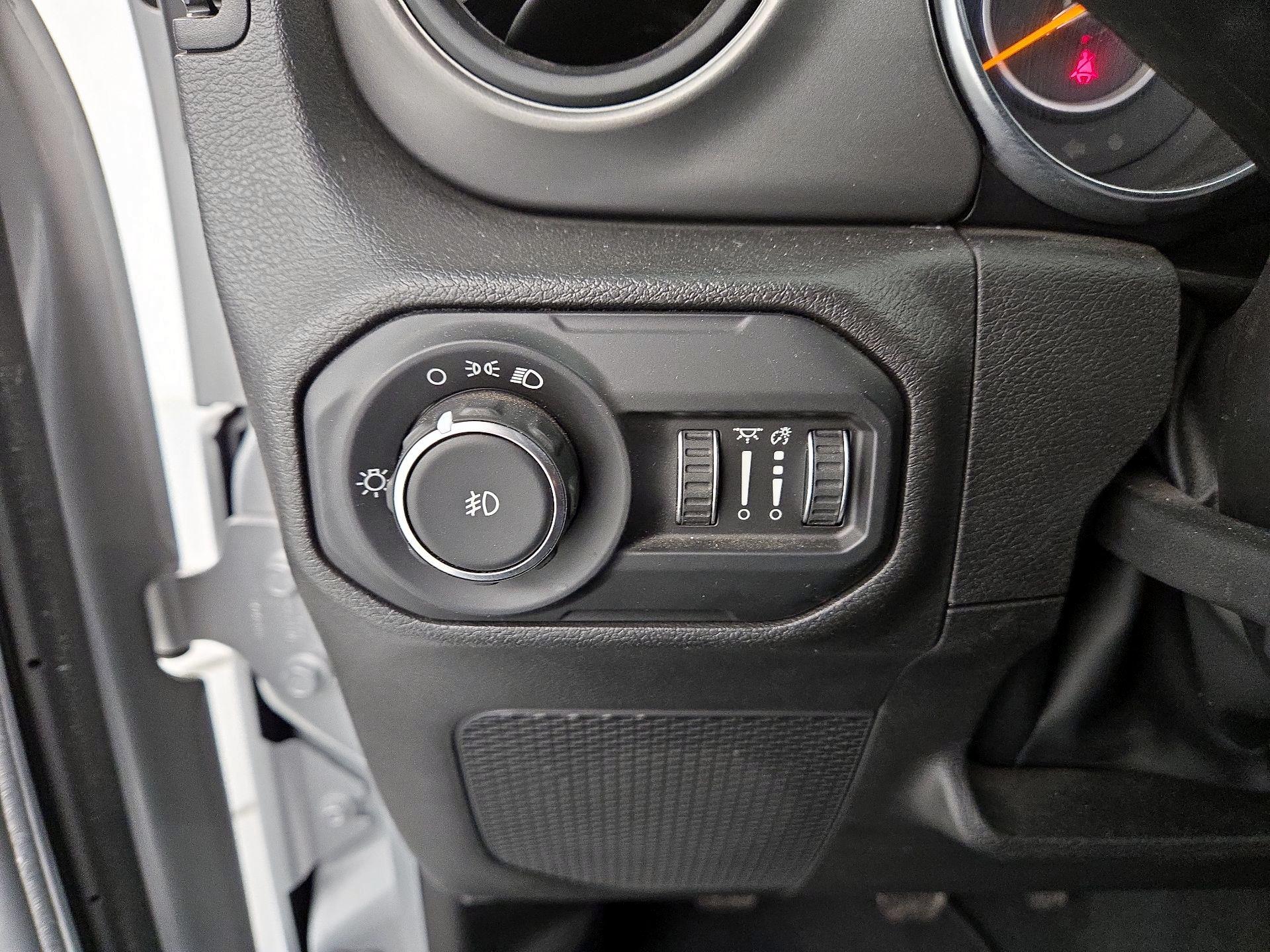 Thumbnail: 2022 Jeep Wrangler - 13