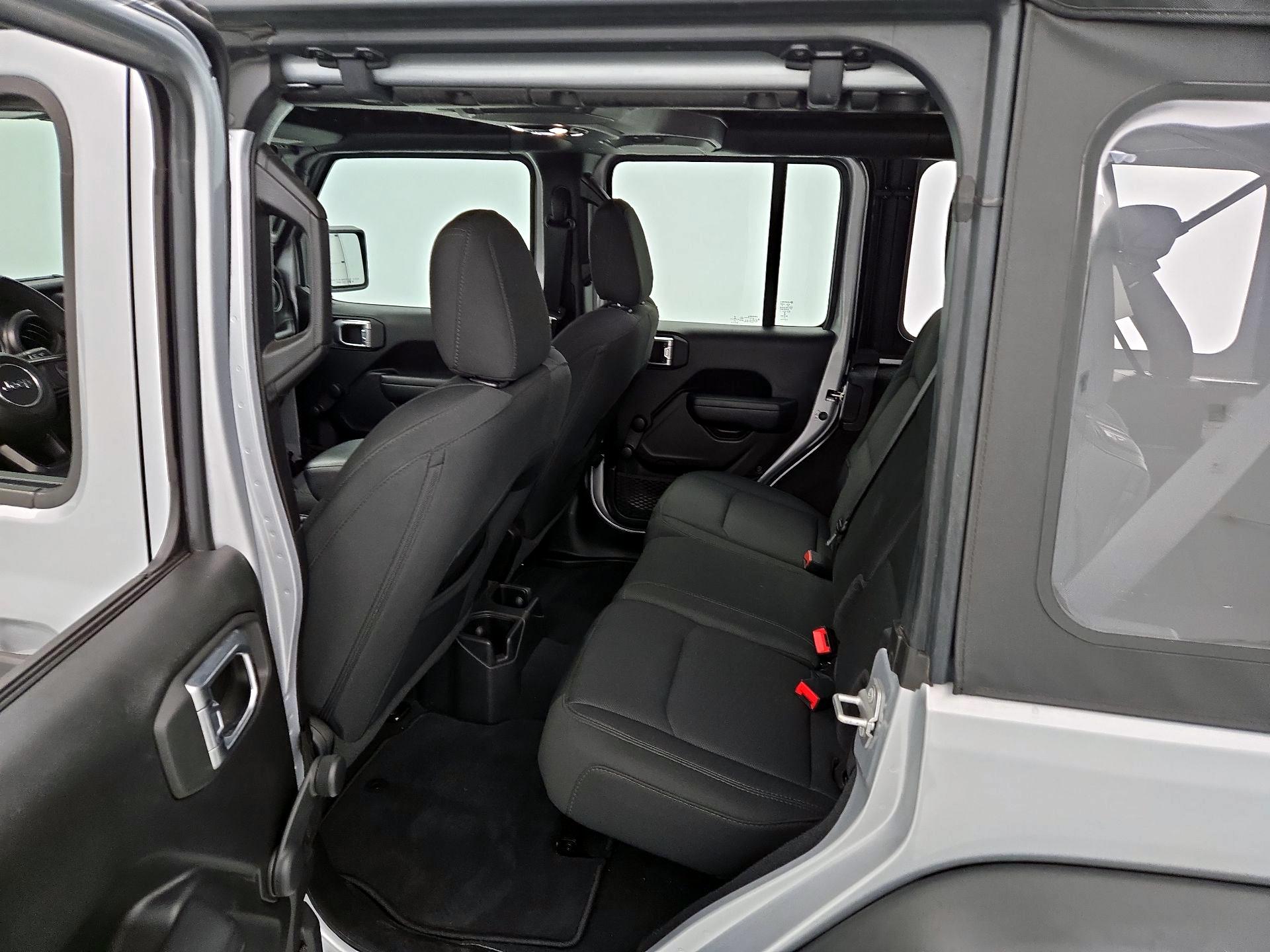Thumbnail: 2022 Jeep Wrangler - 19