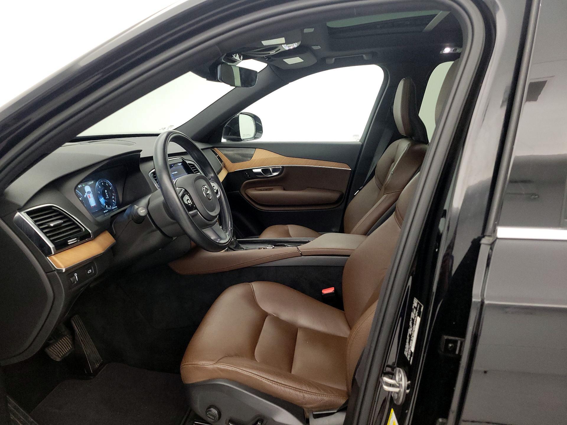 Thumbnail: 2022 Volvo XC90 - 11